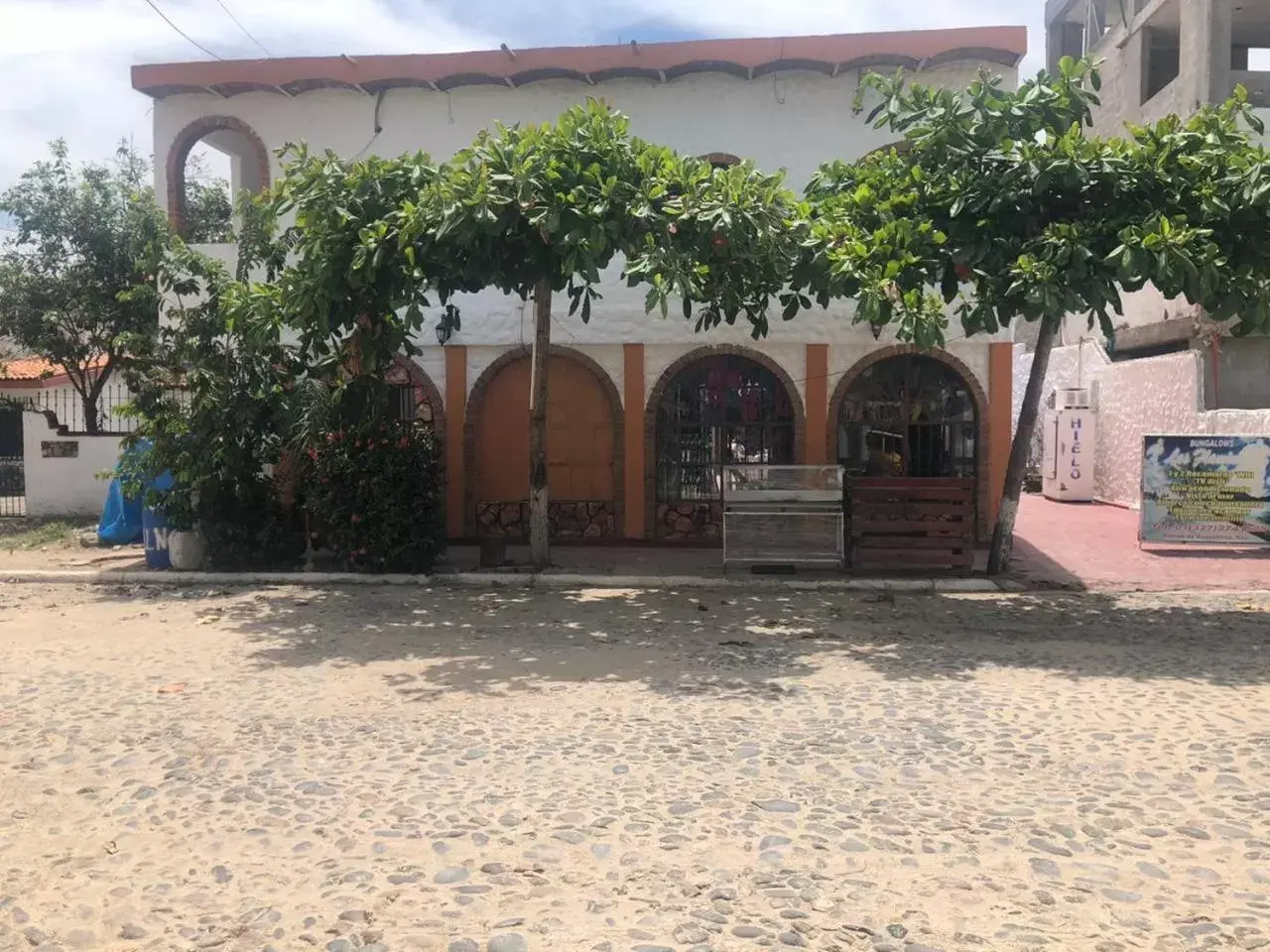 Facade/entrance in Bungalows Flamingos