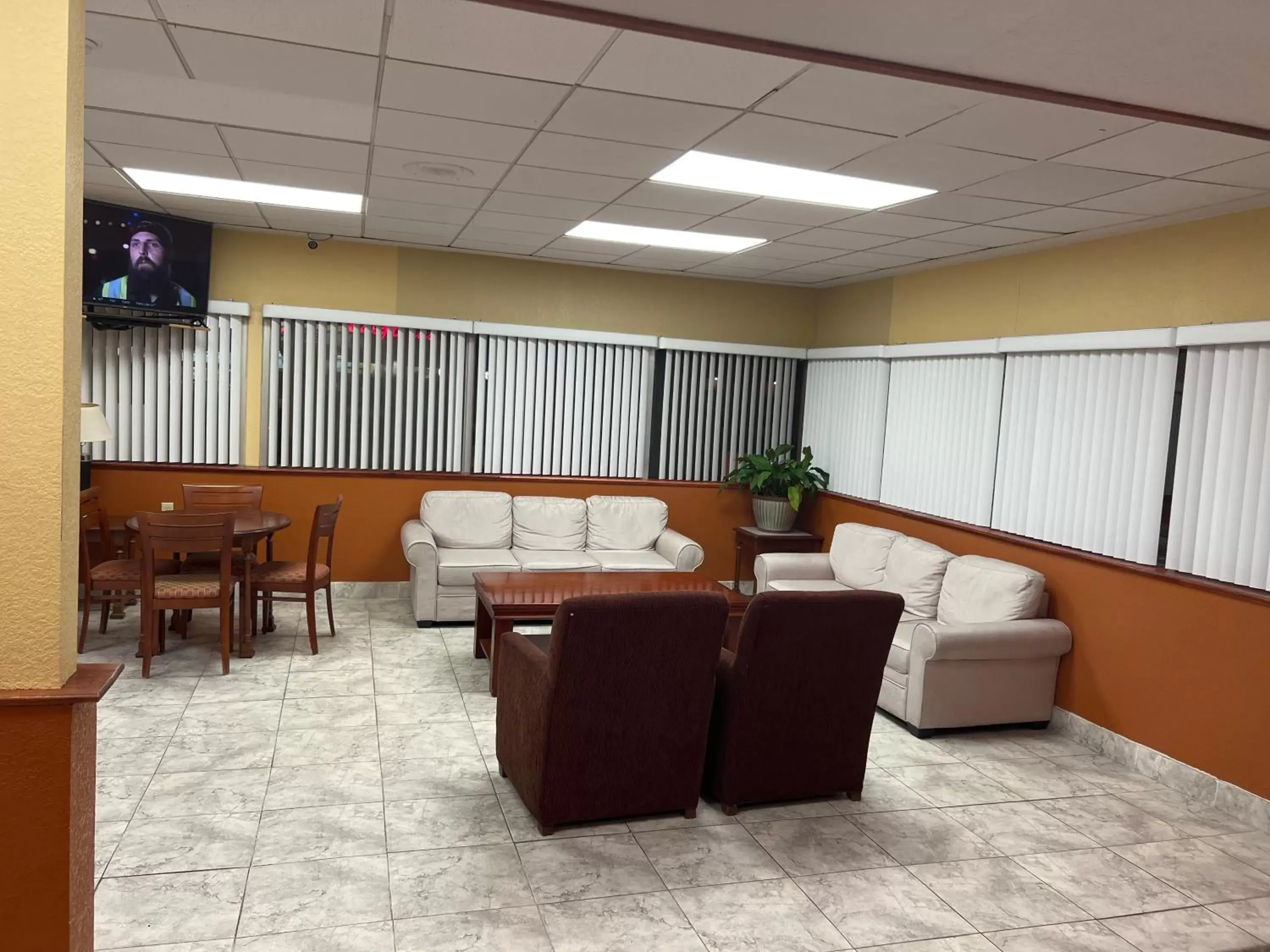 Lobby or reception in Ramada by Wyndham Rome - Verona Lobby or reception in Ramada by Wyndham Rome - Verona