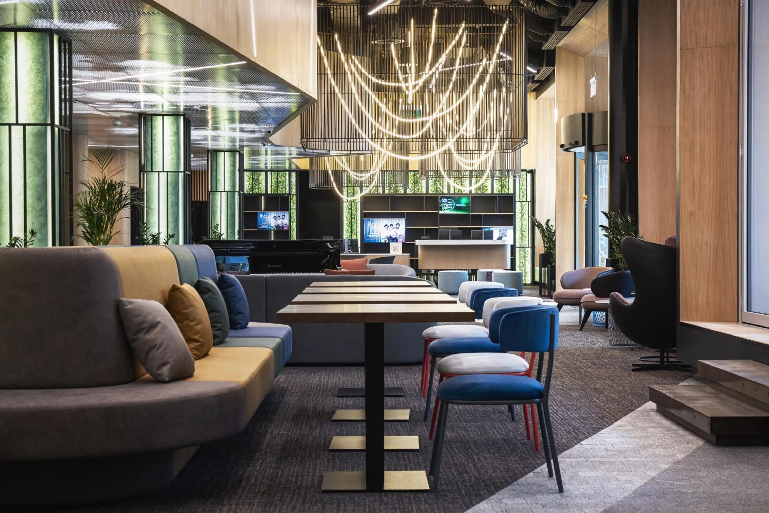 Lobby or reception in ibis Almaty Jetisu