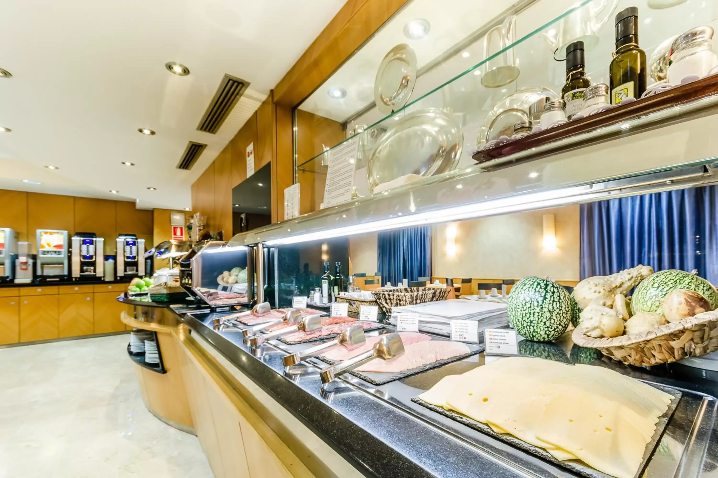 Buffet breakfast, Restaurant/Places to Eat in Hotel del Mar