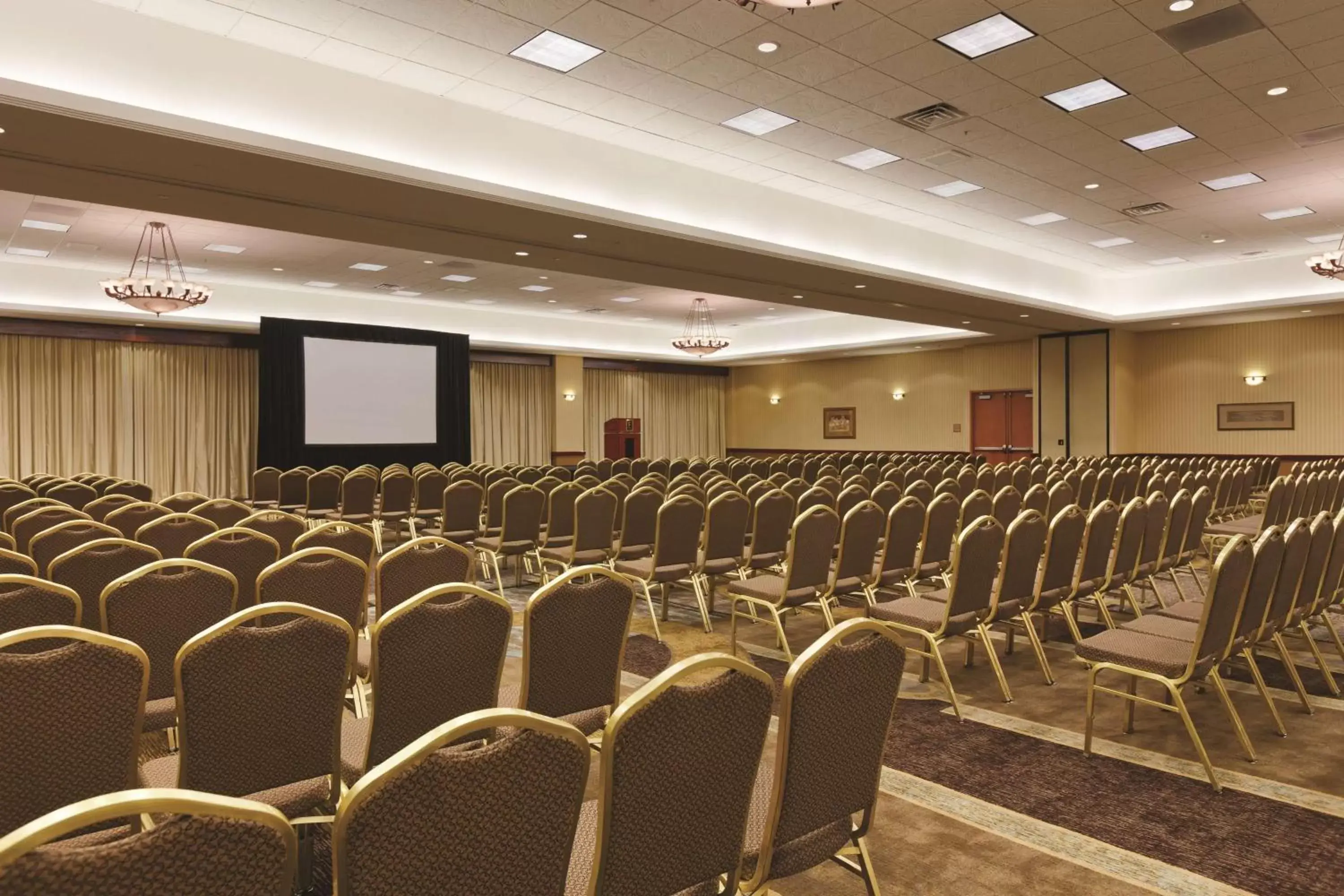 Meeting/conference room in Embassy Suites by Hilton Anaheim South