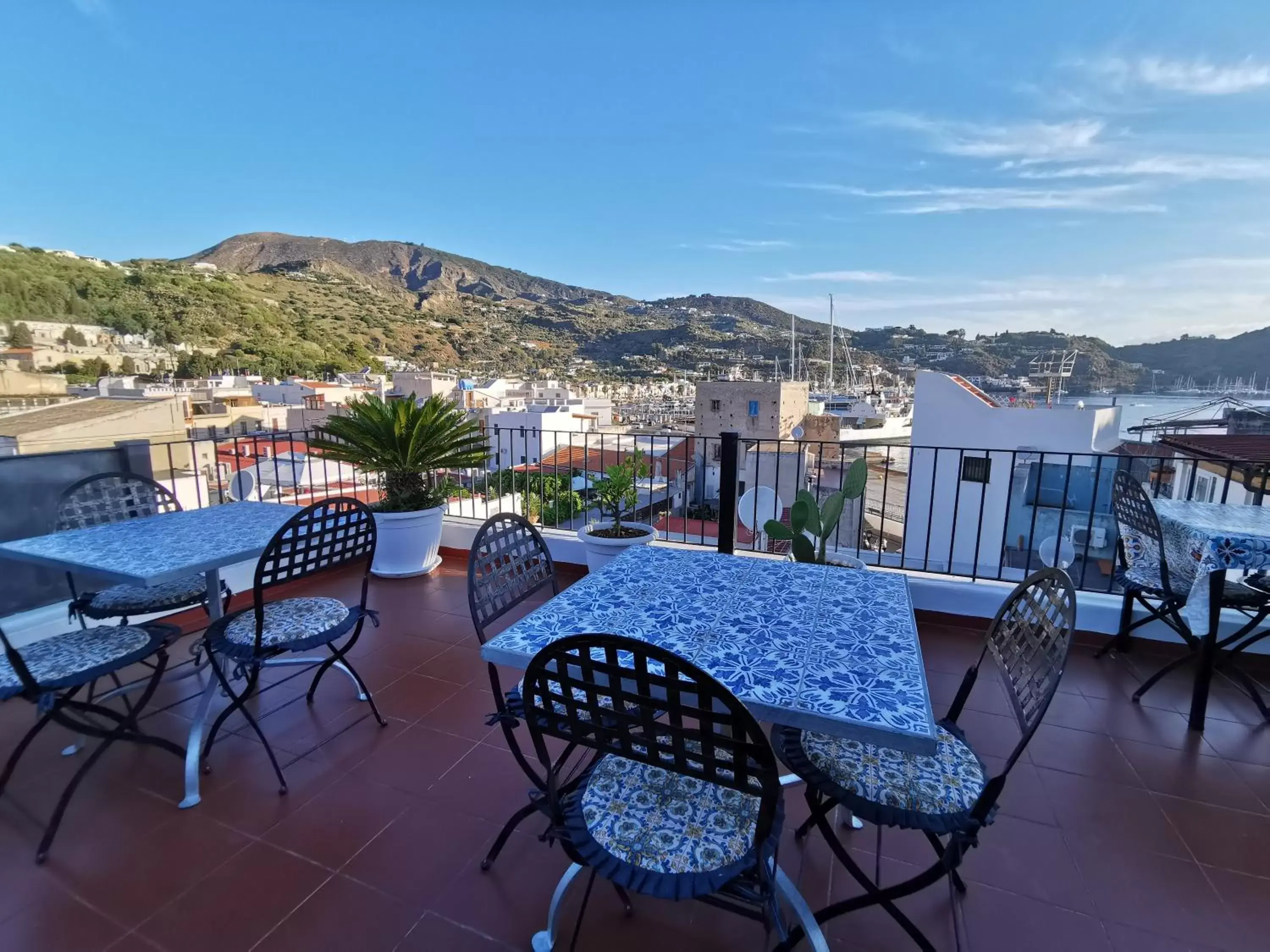 Patio, Mountain View in Lo Nardo Accommodation