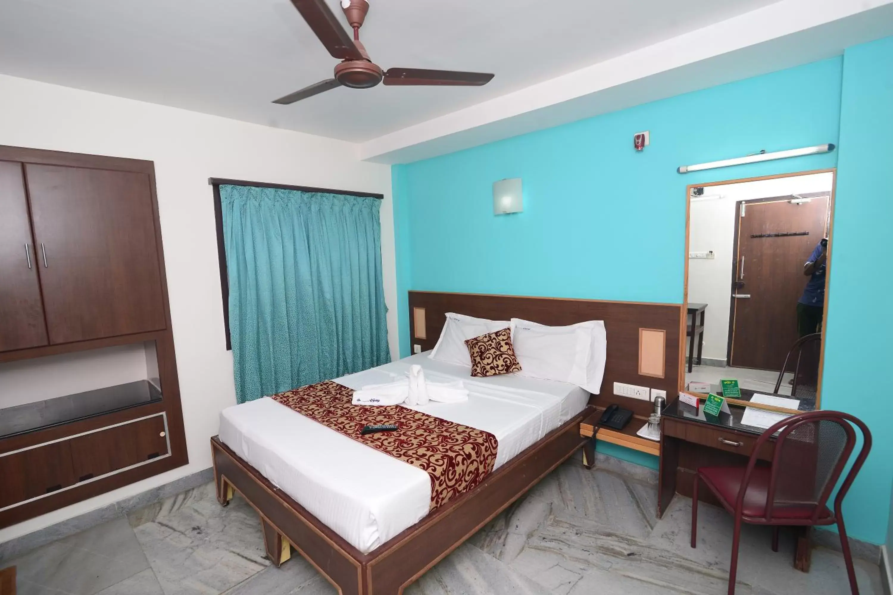 Bedroom, Bed in Hotel Vijay