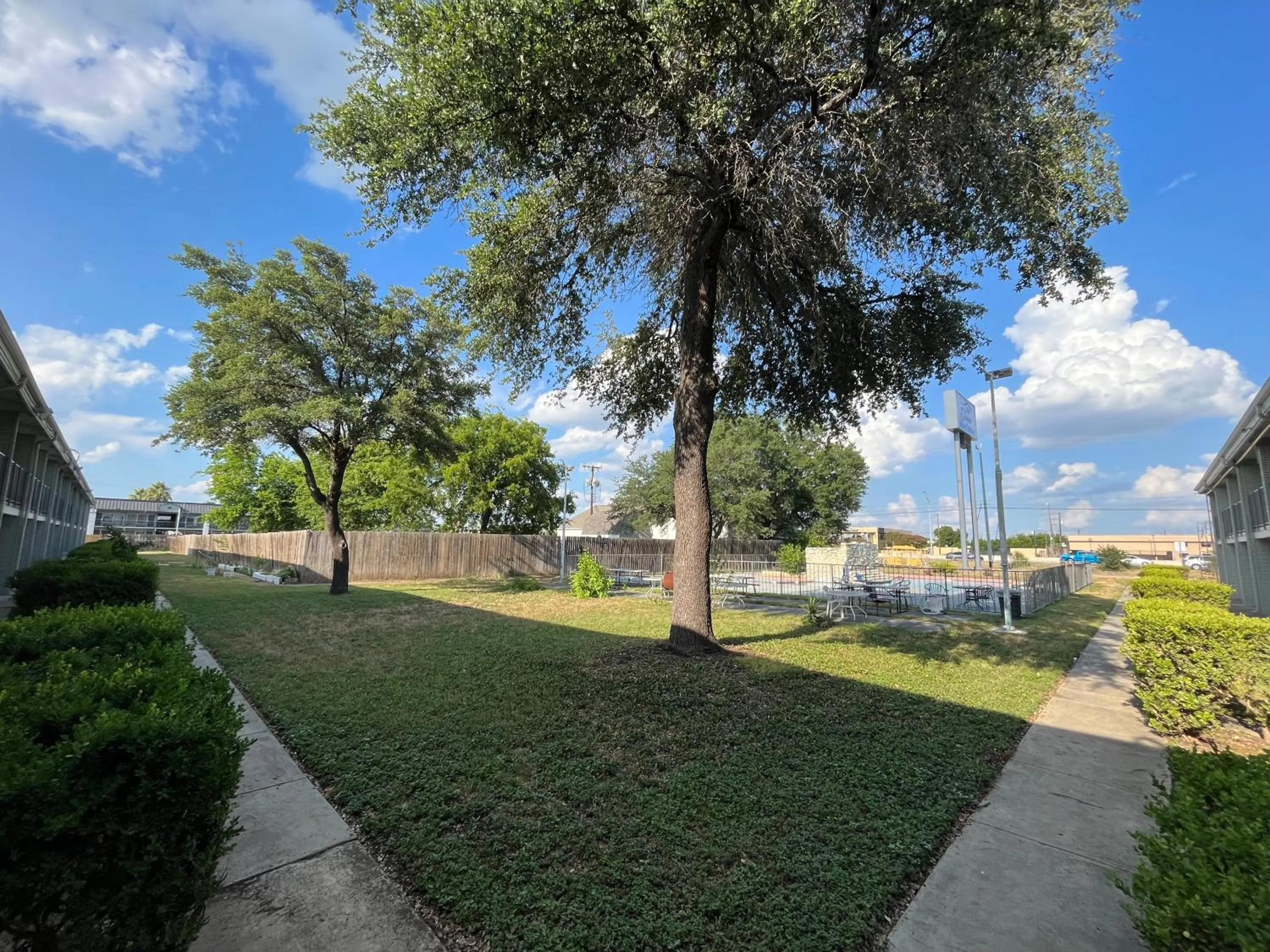 Garden in Mid Towne Inn & Suites