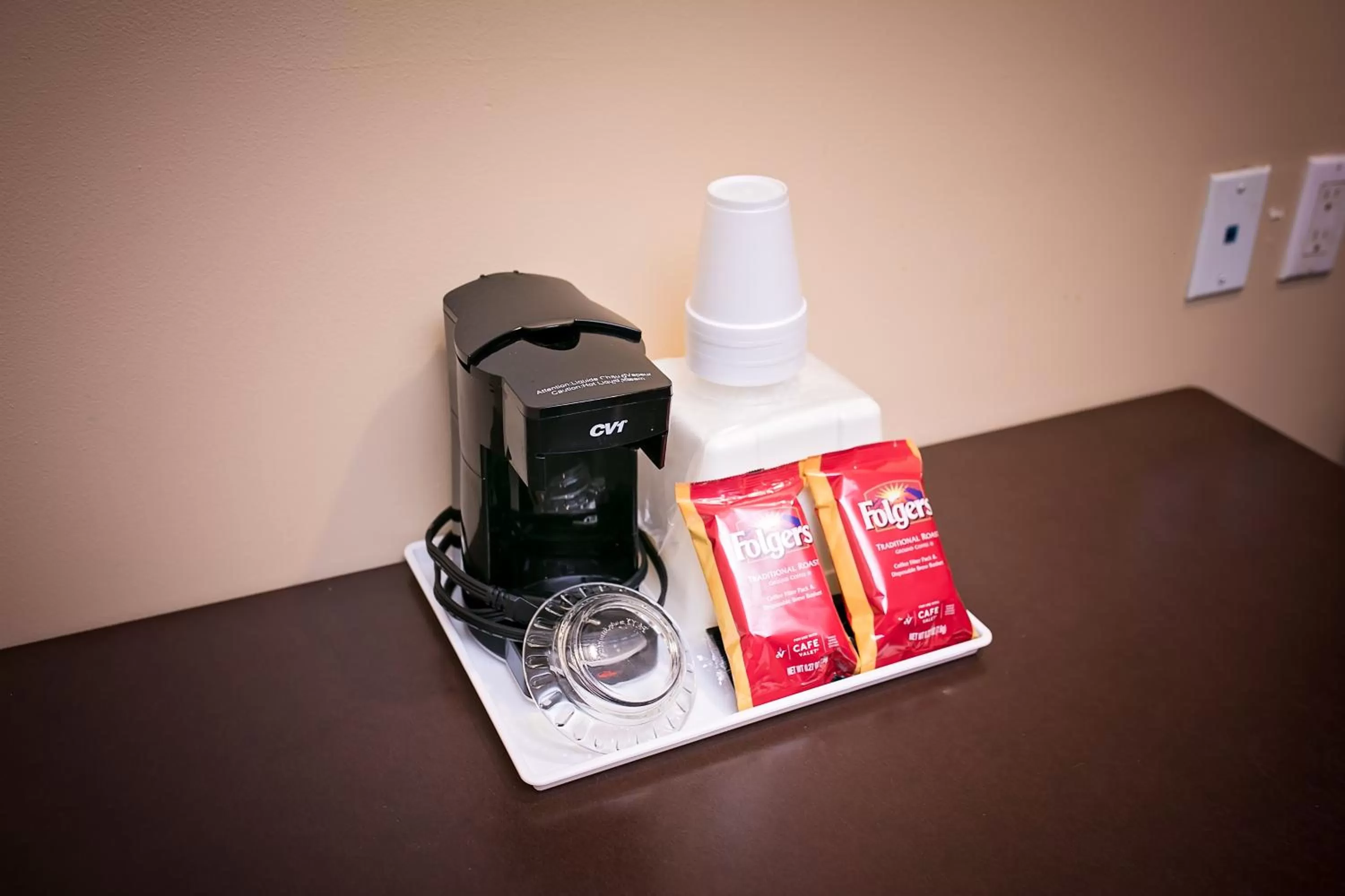 Coffee/tea facilities in Rodeway Inn & Suites