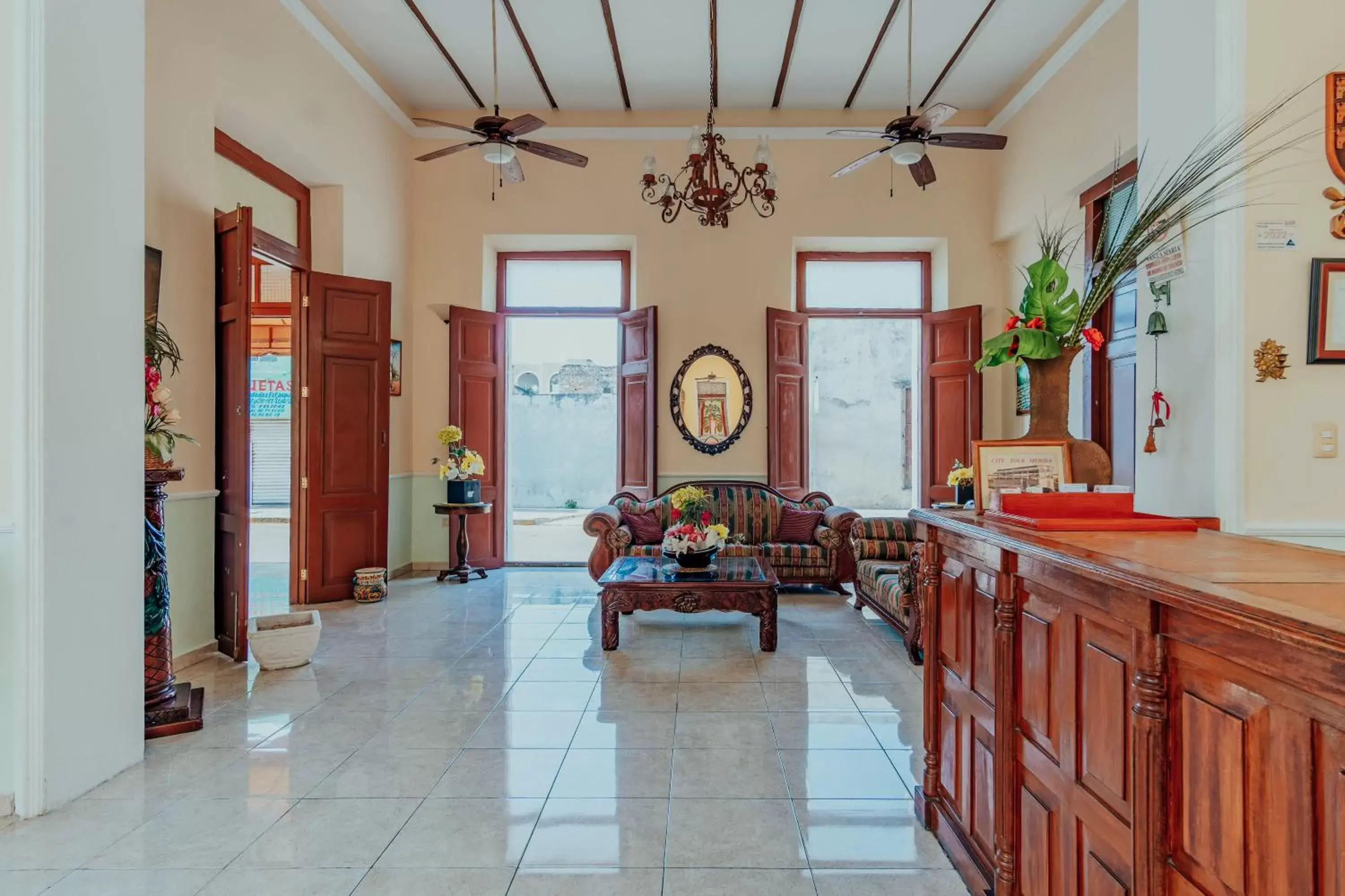 Living room in Hotel Santa María Mérida