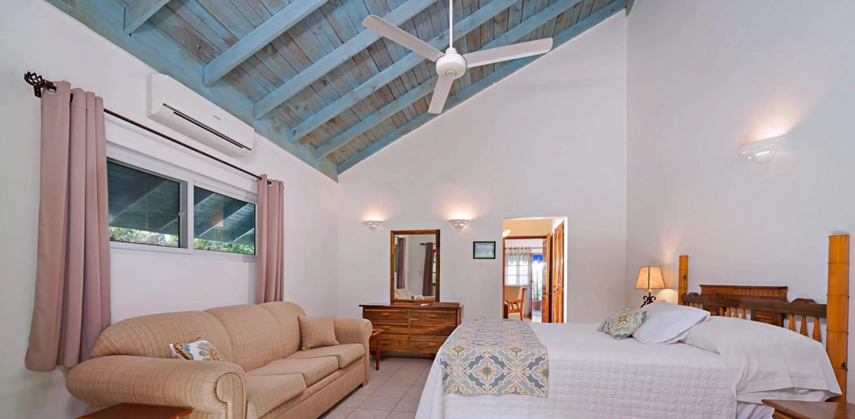 Bedroom in Beach House Condos, Negril