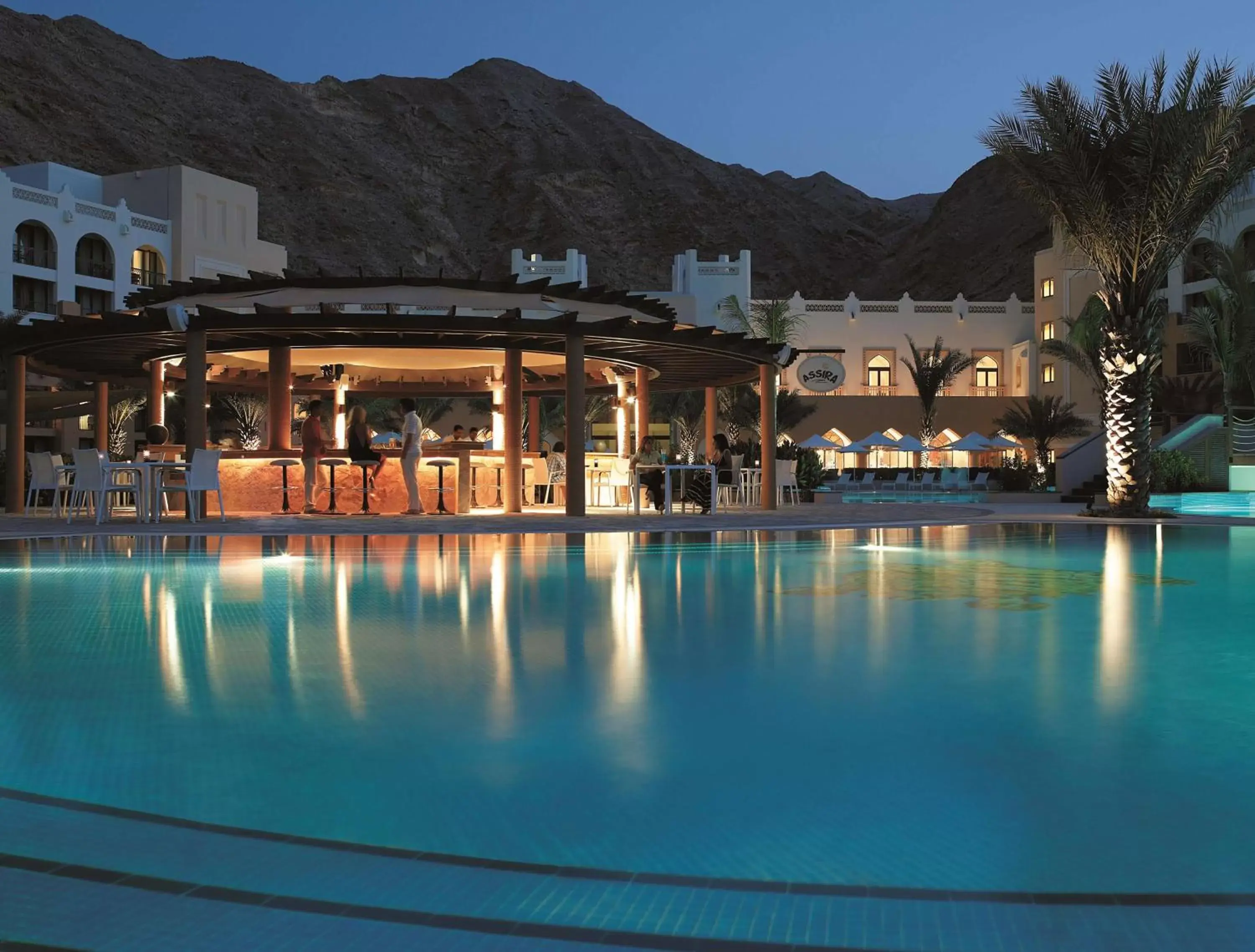 Restaurant/places to eat, Swimming Pool in Shangri-La Barr Al Jissah, Muscat