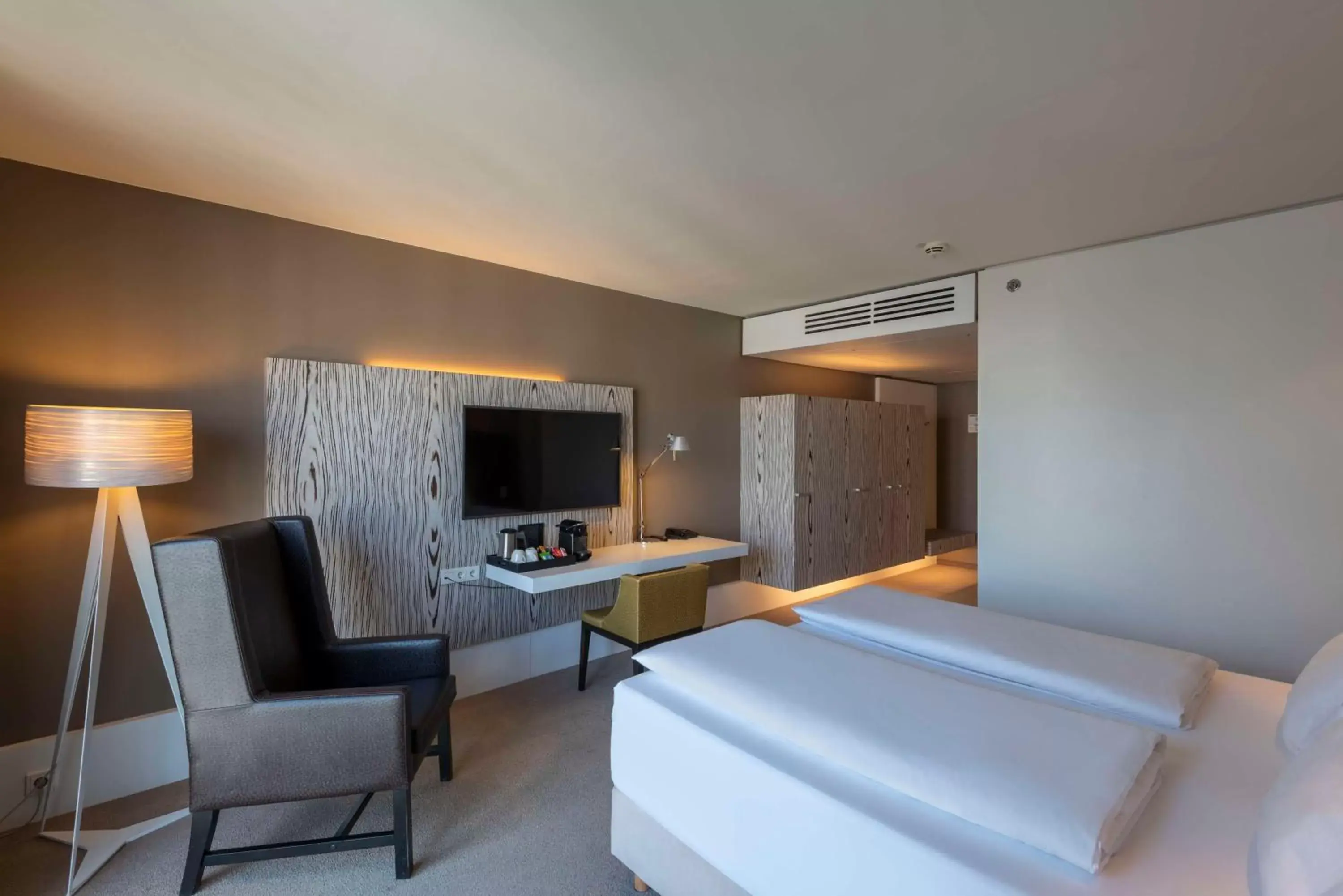 Bedroom in Doubletree by Hilton Vienna Schonbrunn