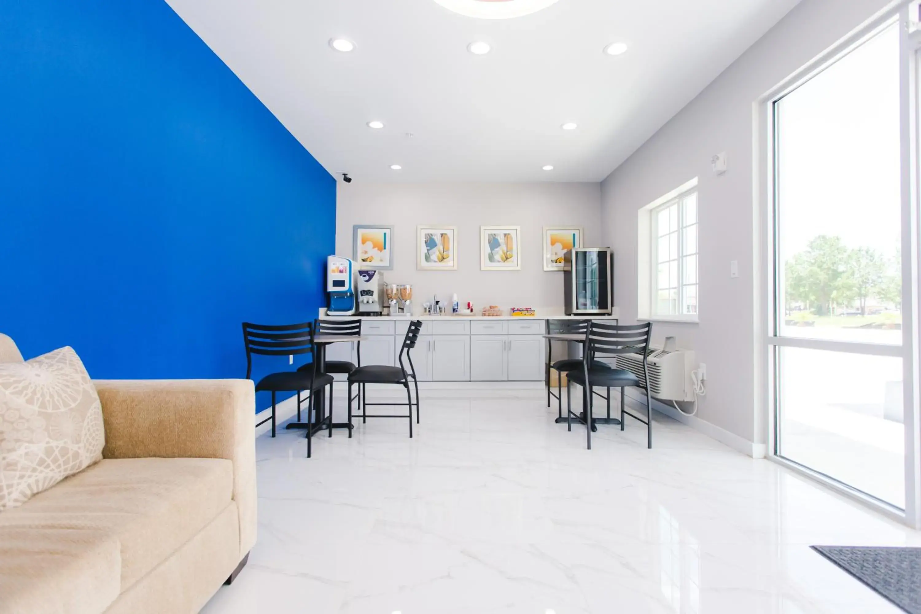 Lobby or reception in Palace Inn- Louetta Lobby or reception in Palace Inn- Louetta