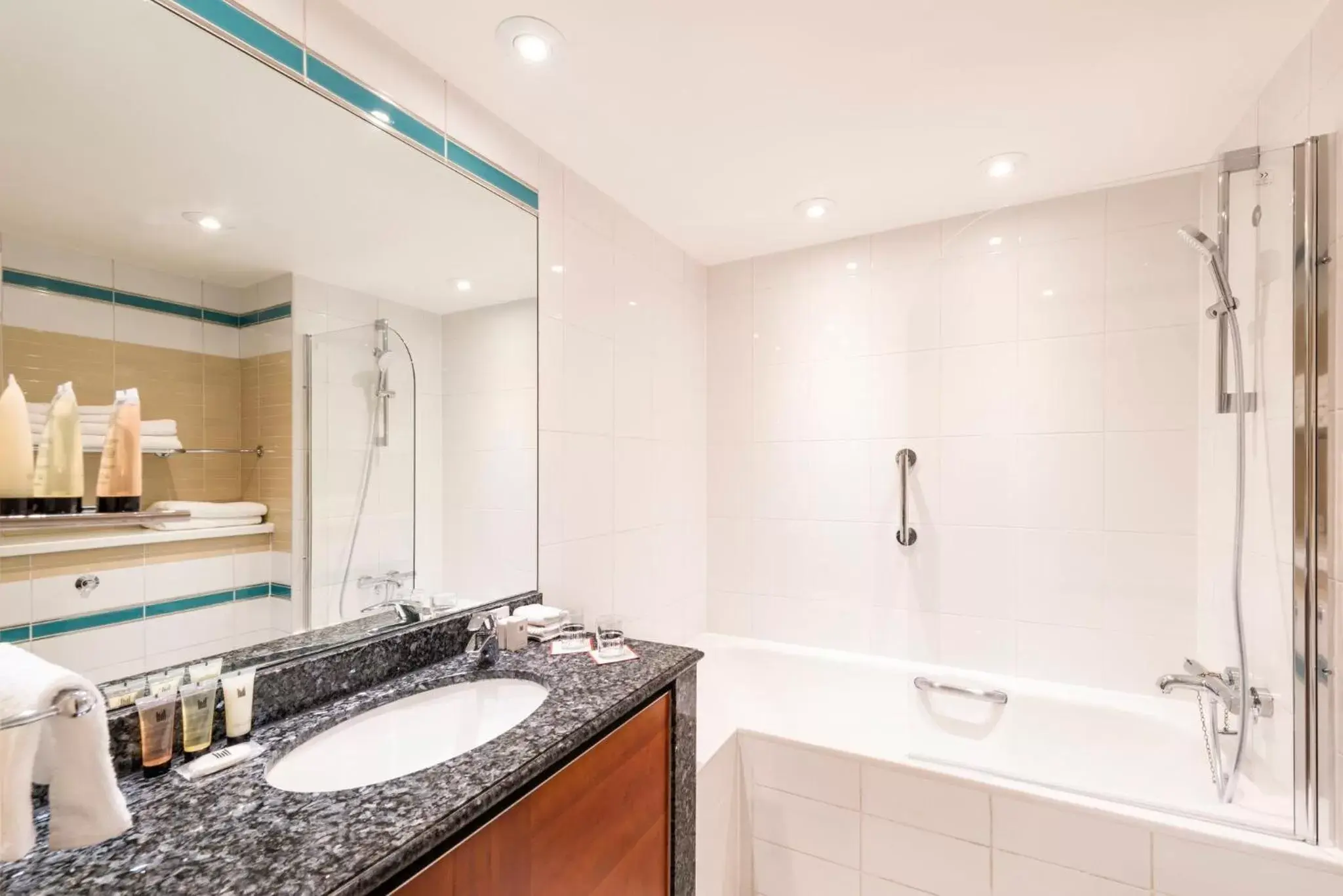 Shower, Bathroom in Millennium Gloucester Hotel London