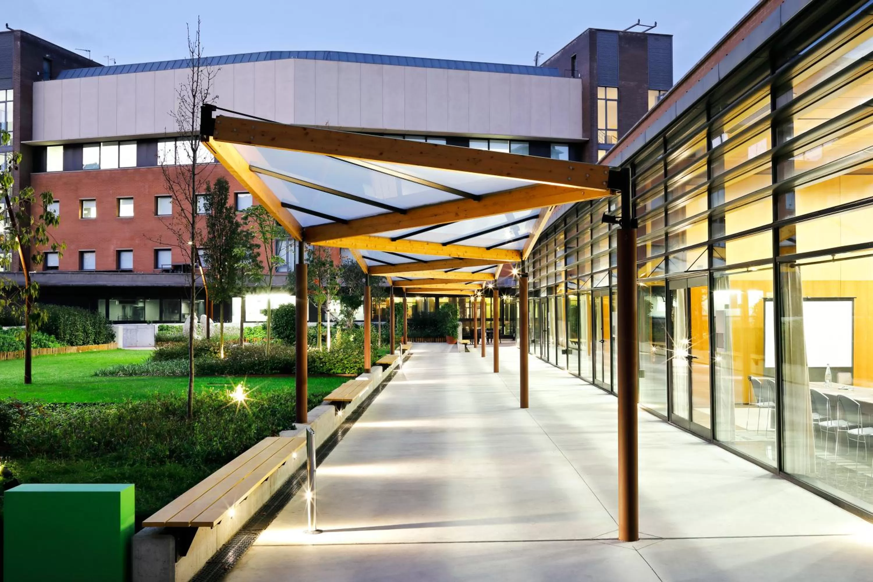 Garden view in Hotel Alimara