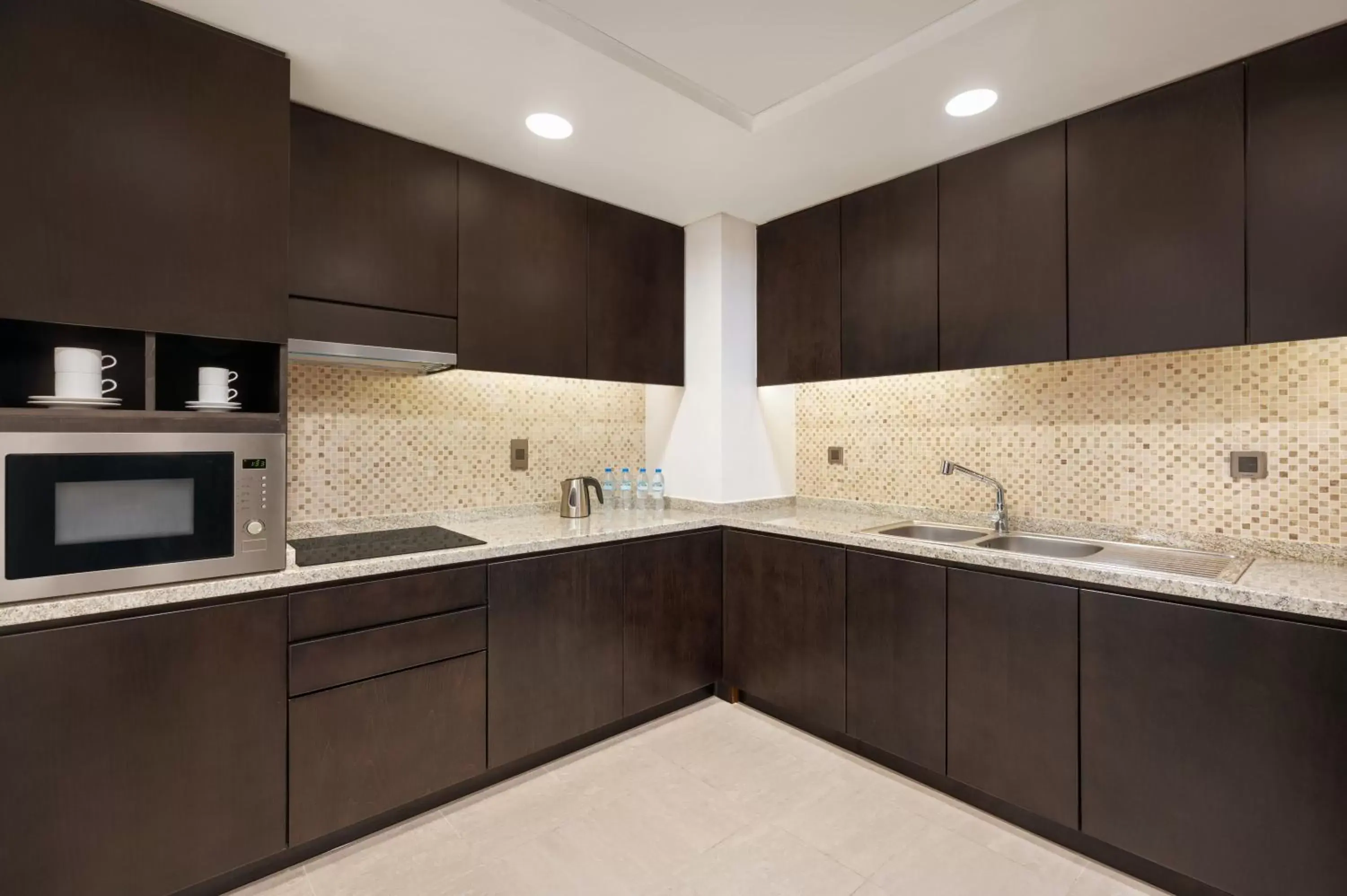 Kitchen or kitchenette, Kitchen/Kitchenette in Wyndham Residences The Palm
