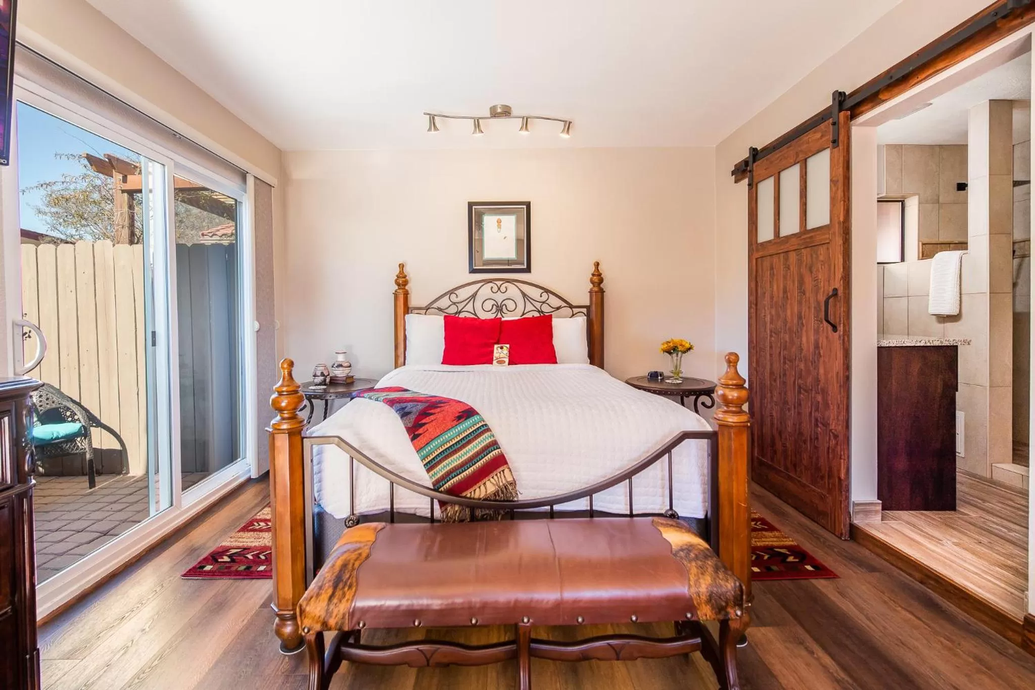 Bed in Whispering Creek Bed & Breakfast