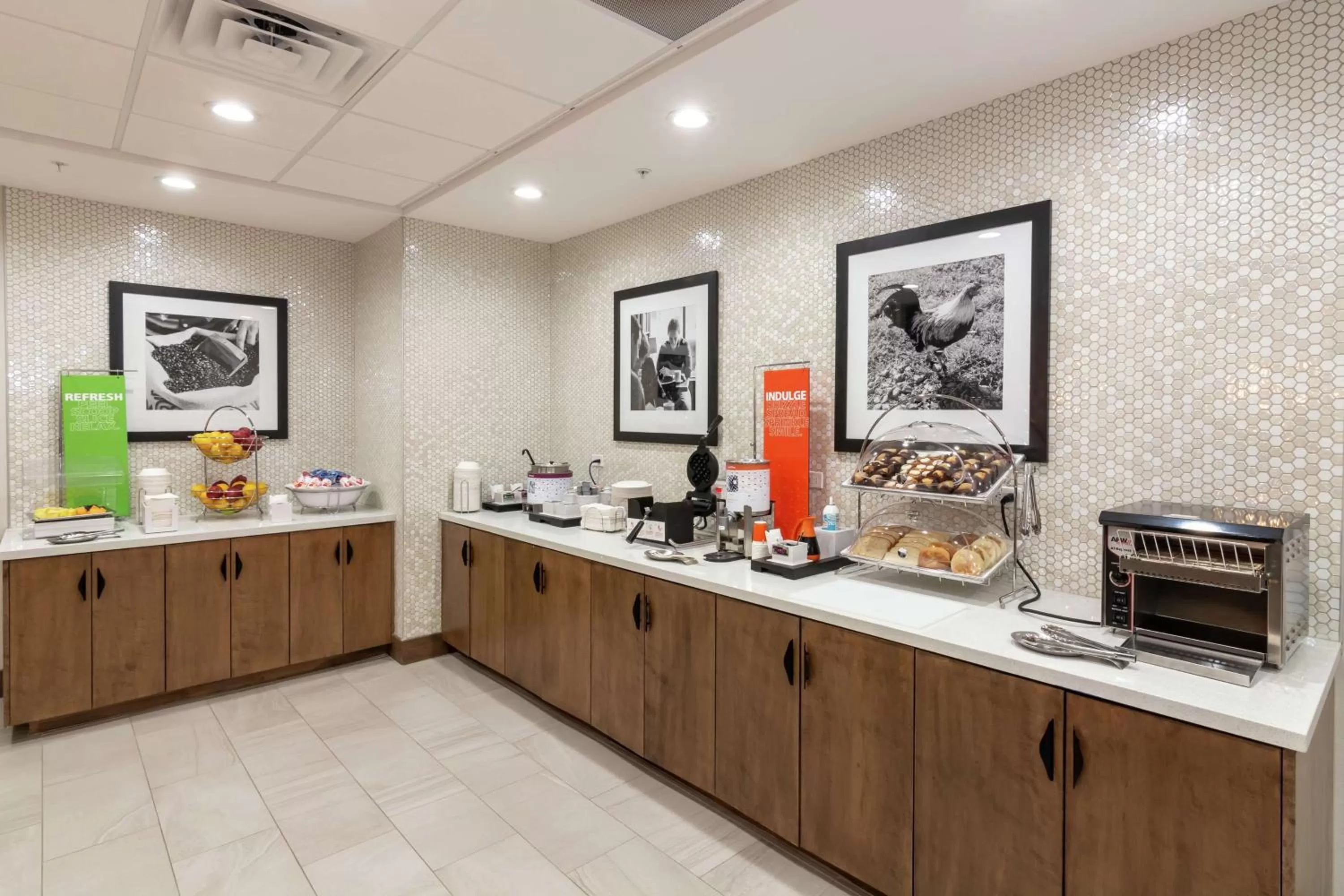 Breakfast in Hampton Inn & Suites Dallas East