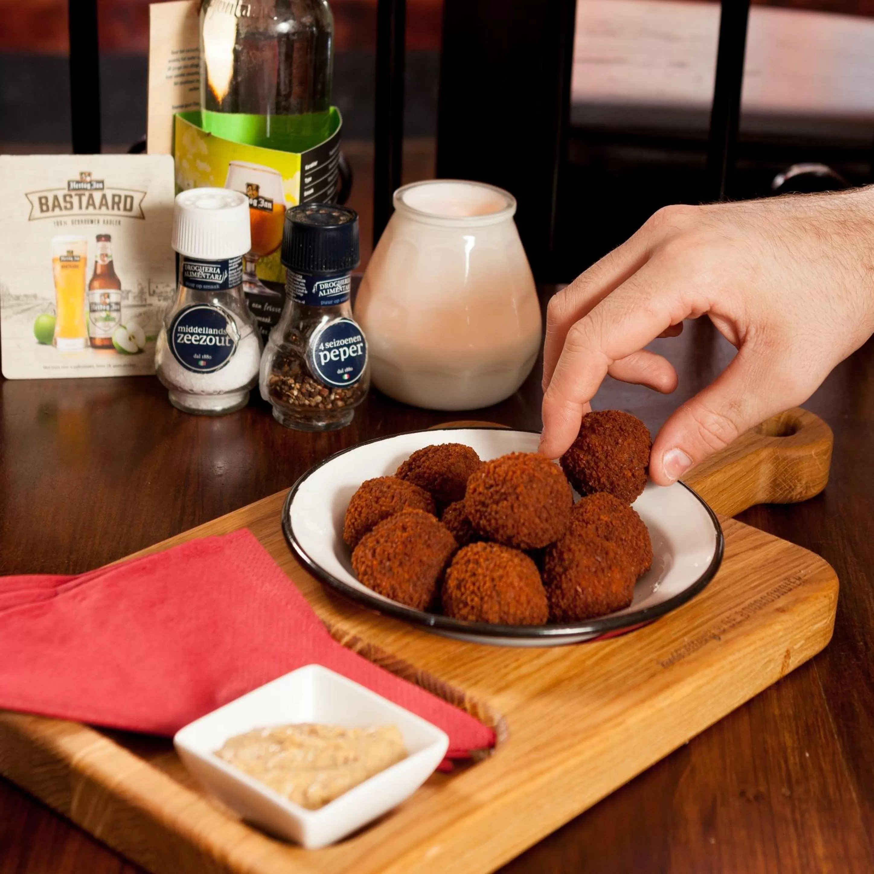 Food and drinks in Hotel Verhoeven