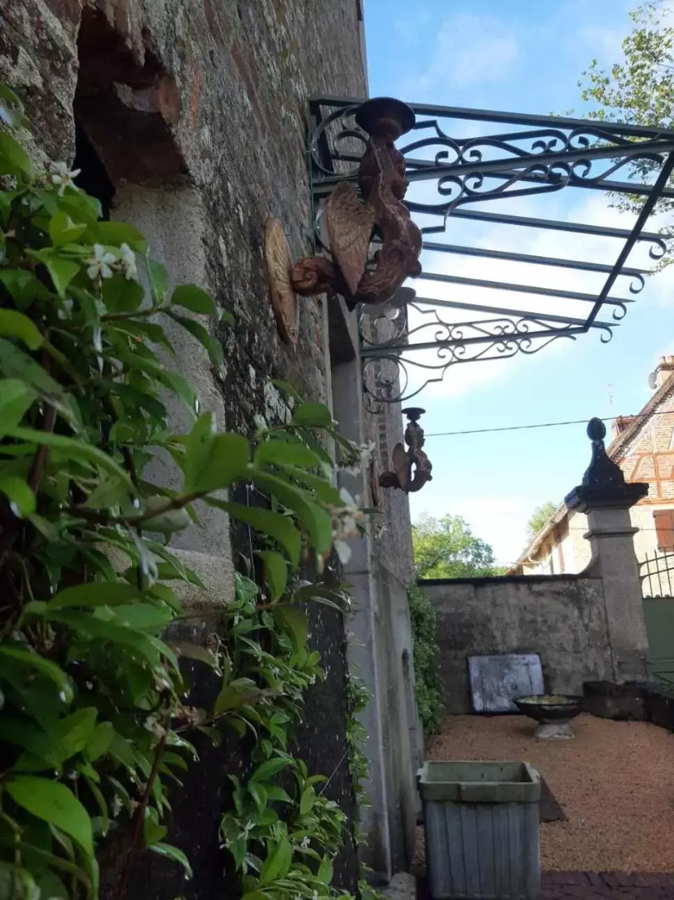 Facade/entrance in chambre d'hôtes Madame