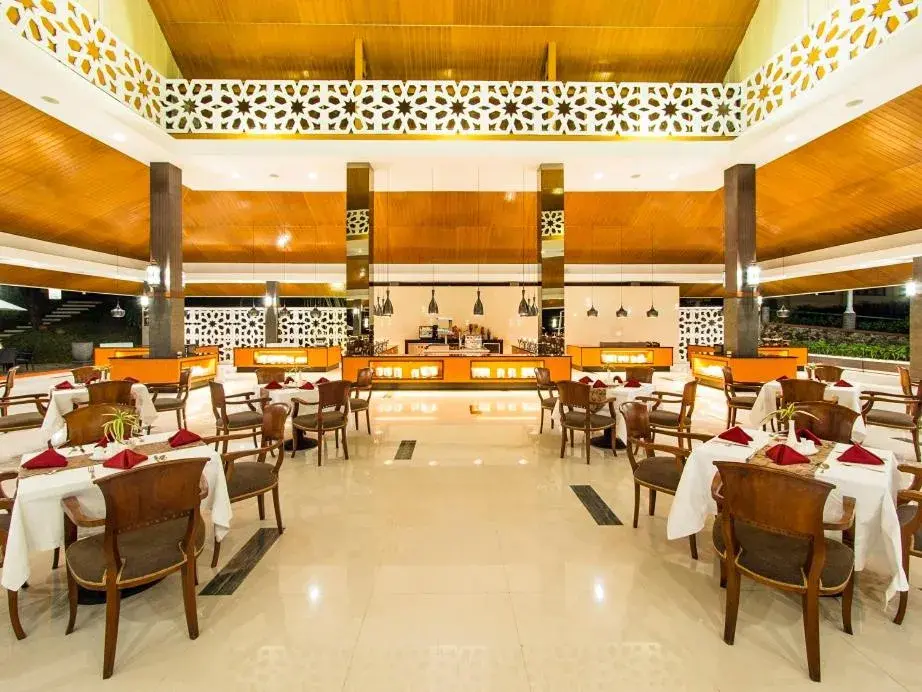 Restaurant/Places to Eat in Hotel Puri Asri