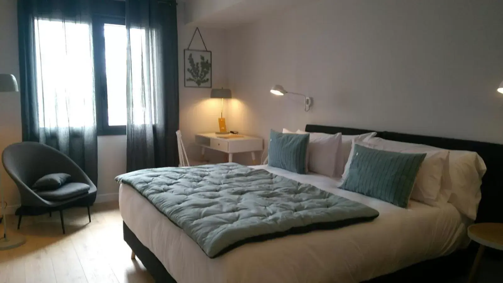 Photo of the whole room, Bed in IXUA Hotela