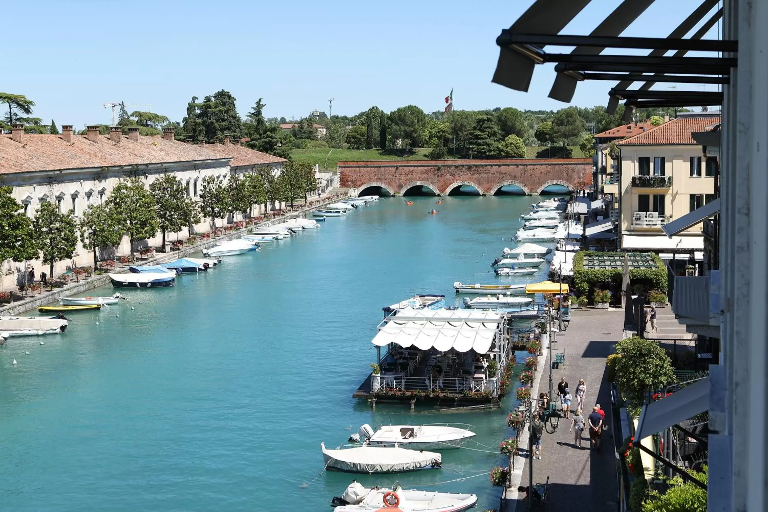 Lake view in Hotel Bell'arrivo