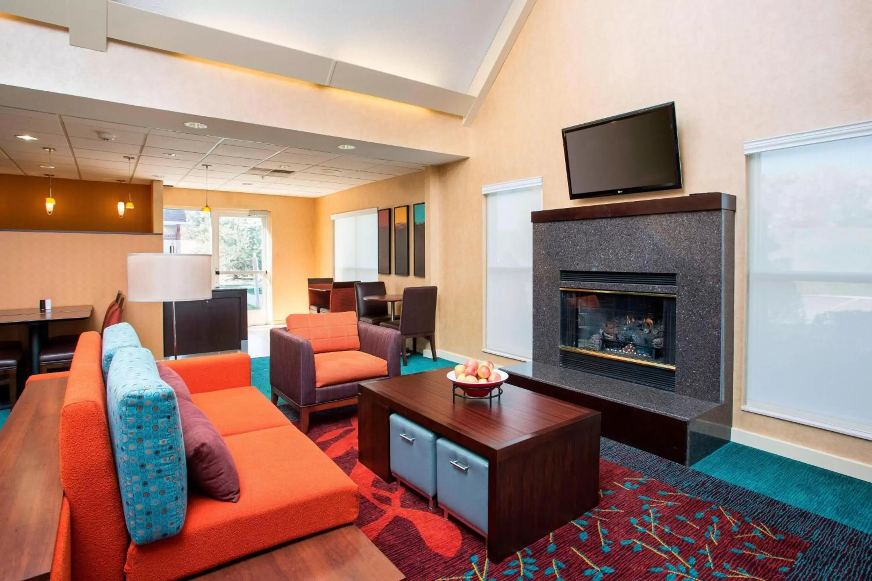 Lobby or reception, TV/Entertainment Center in Residence Inn Topeka