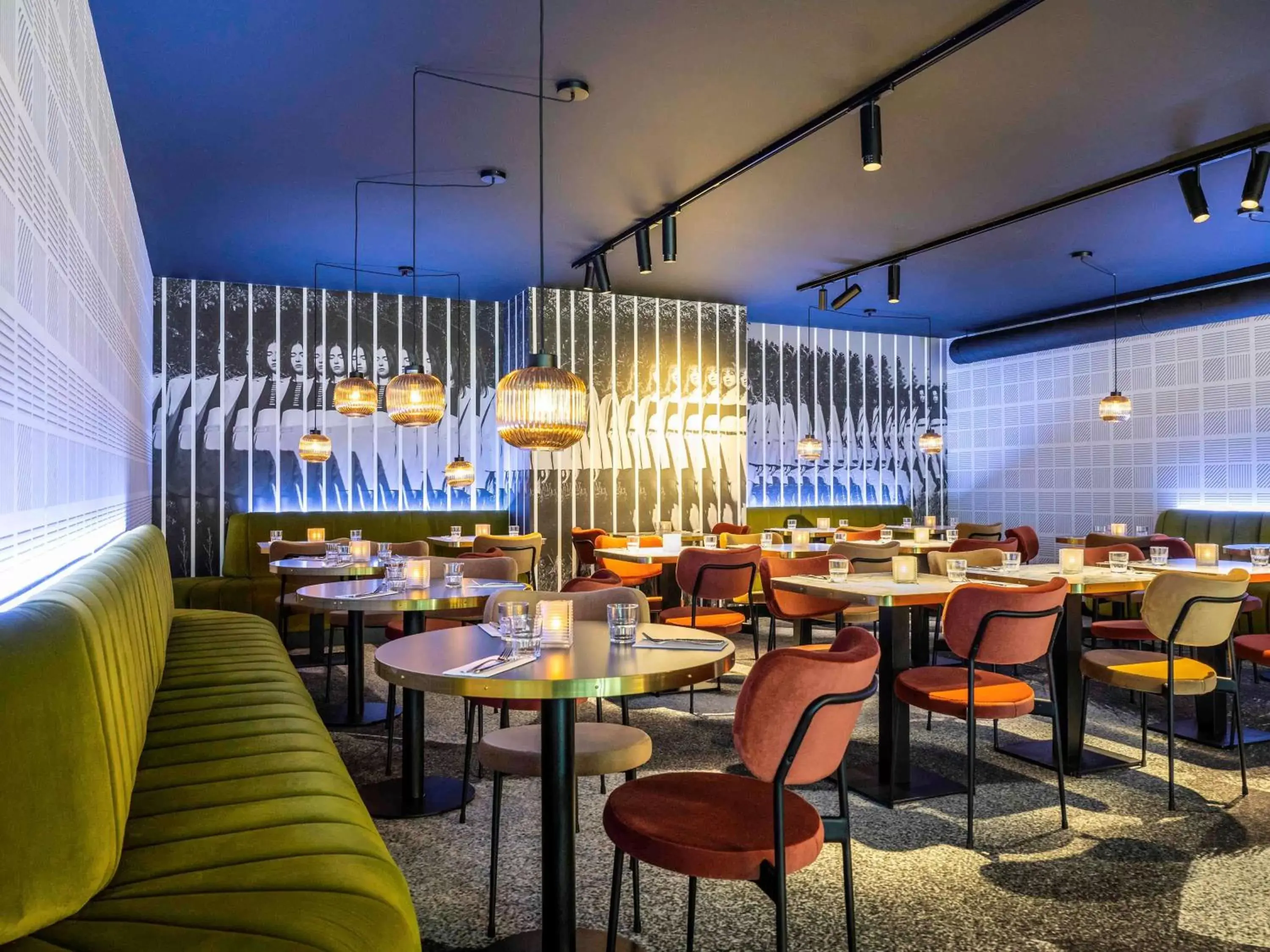 Restaurant/Places to Eat in Mercure Amsterdam North Station
