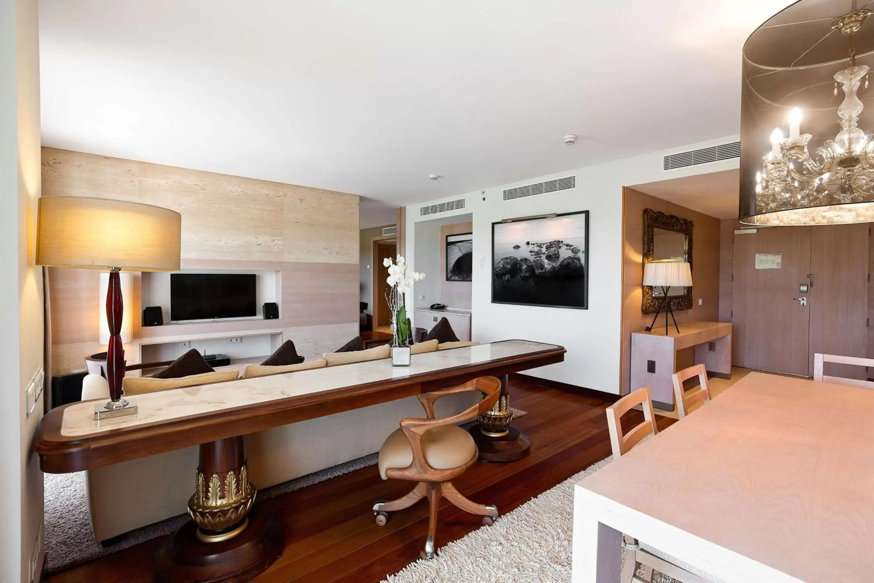 Bedroom, Kitchen/Kitchenette in Hilton Vilamoura