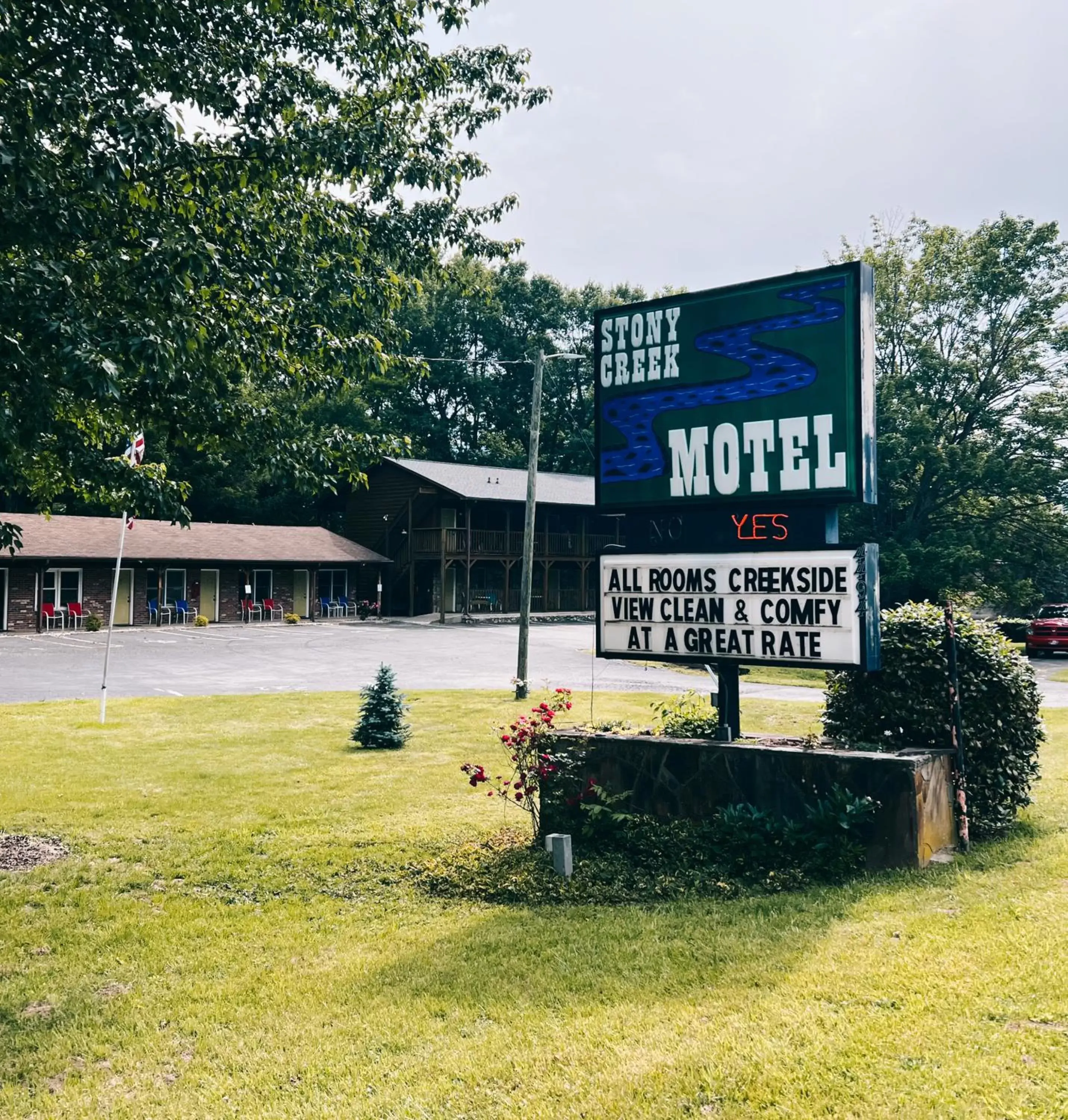 Property logo or sign in Stony Creek Motel