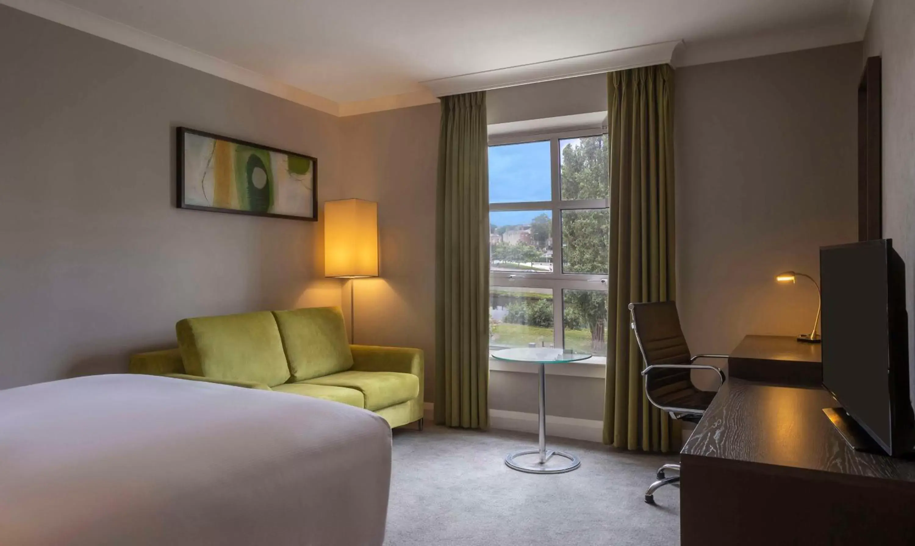 Bedroom, Seating Area in Hilton Dublin
