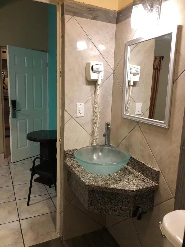 Bathroom in HOTEL PARAÍSO DEL VALLE