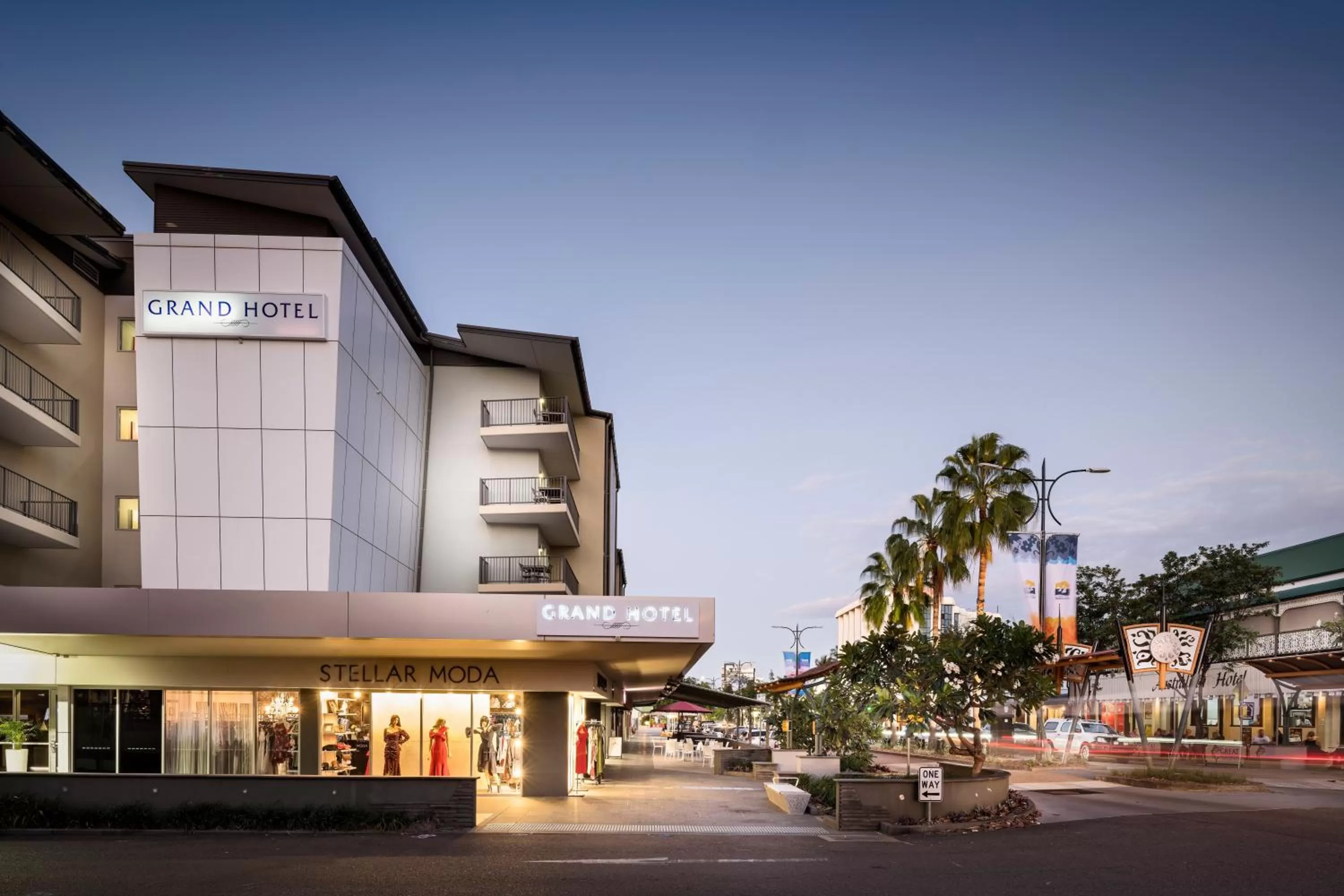 Facade/entrance in Grand Hotel and Apartments Townsville