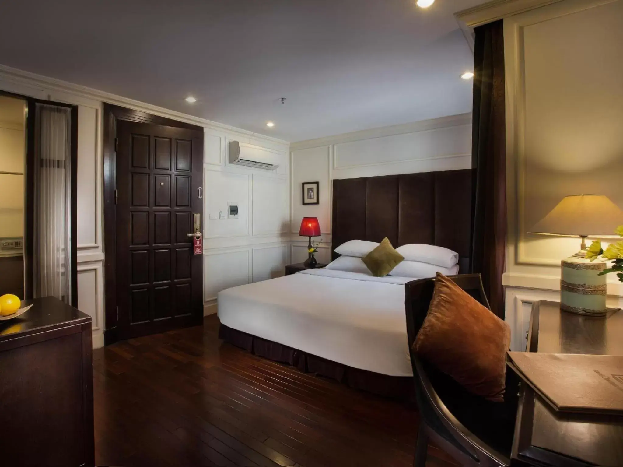 Photo of the whole room, Bed in Hanoi Boutique Hotel & Spa