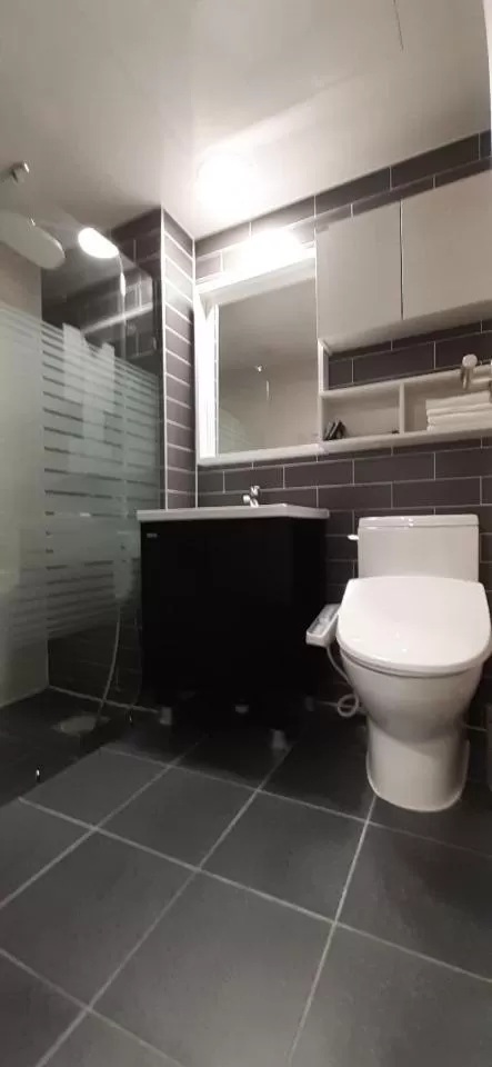 Toilet in Hotel Jirisan Haetsal