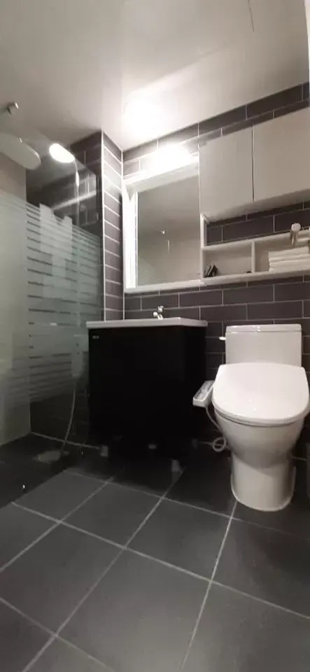 Korean-Style Family Room for 4 people in Hotel Jirisan Haetsal Korean-Style Family Room for 4 people in Hotel Jirisan Haetsal