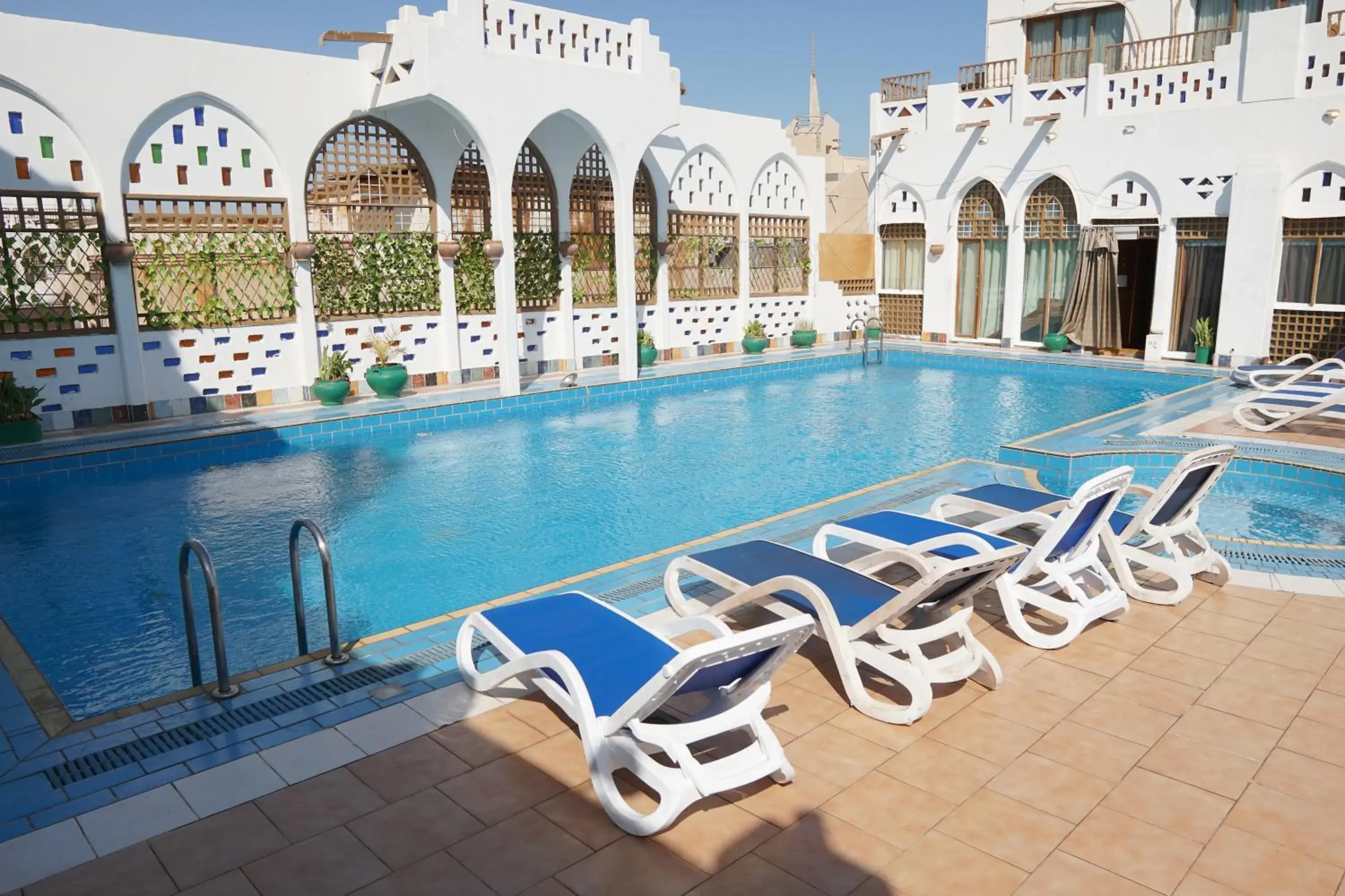 Swimming Pool in Kuwait Palace Hotel