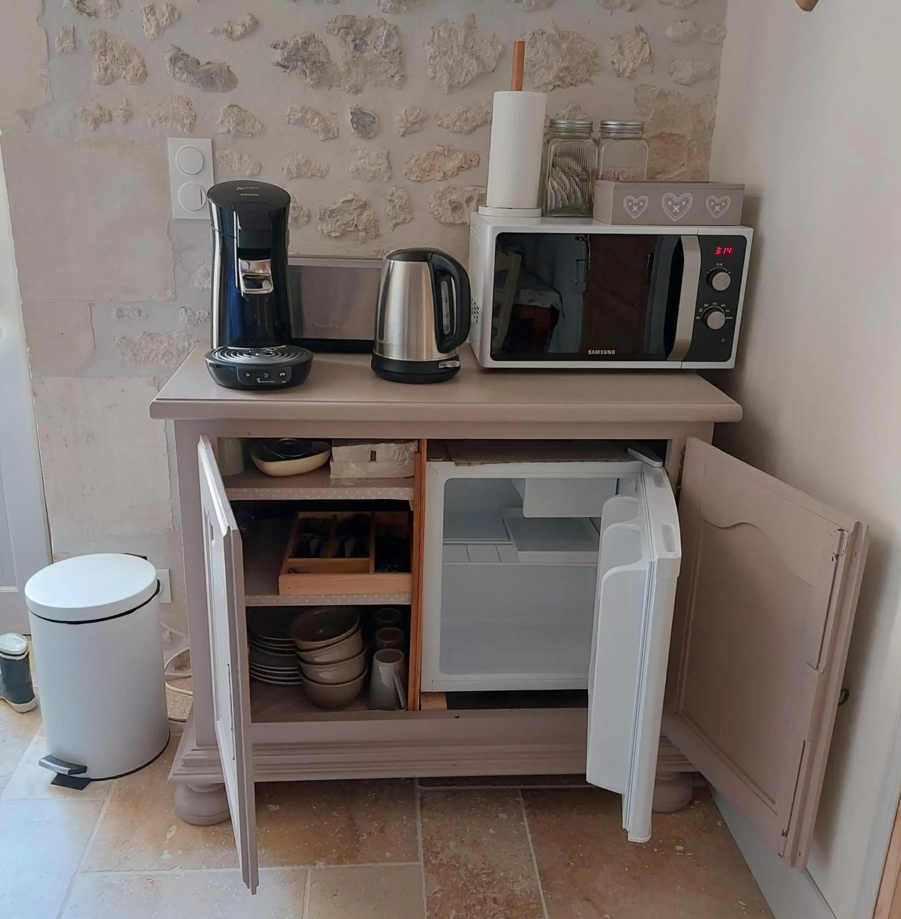 Kitchen/Kitchenette in Suite de charme dans une maison charentaise