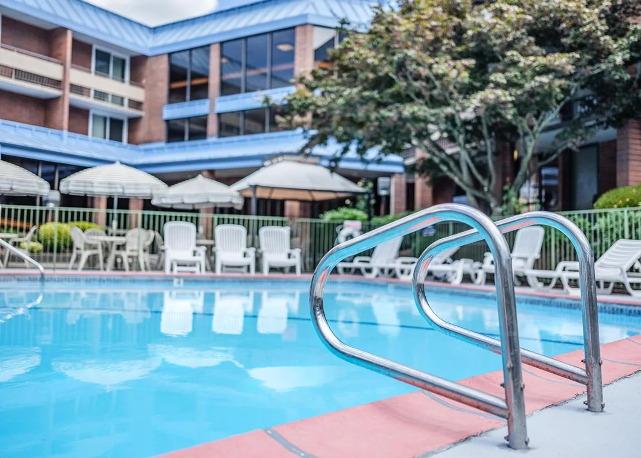 Swimming pool in University Place Hotel and Conference Center