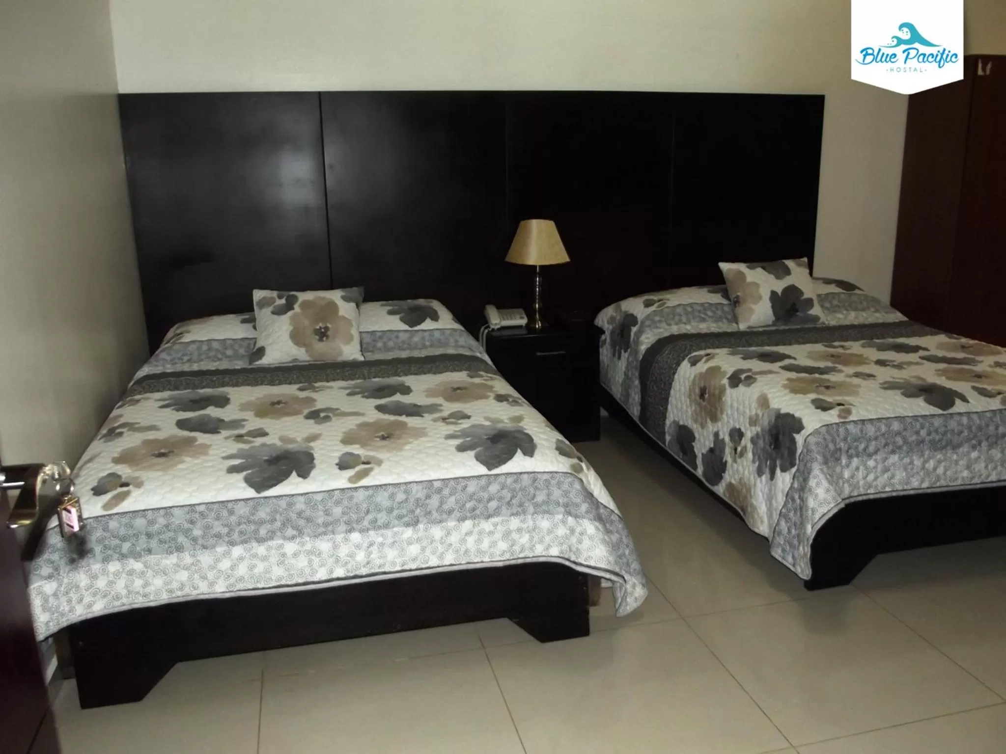 Bedroom, Bed in Hostal Blue Pacific