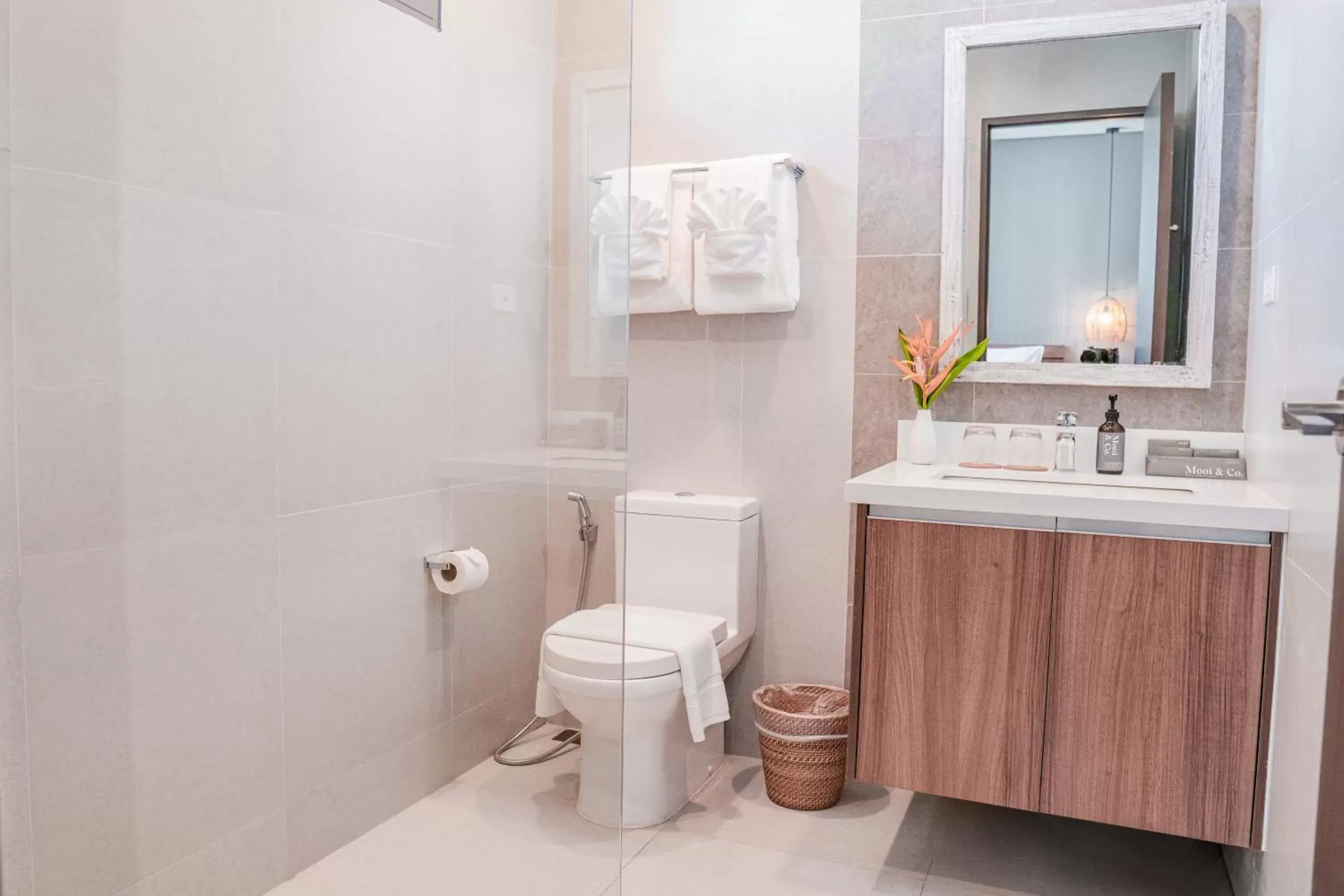 Superior Twin Room in Charlie's El Nido Managed by HII Superior Twin Room in Charlie's El Nido Managed by HII