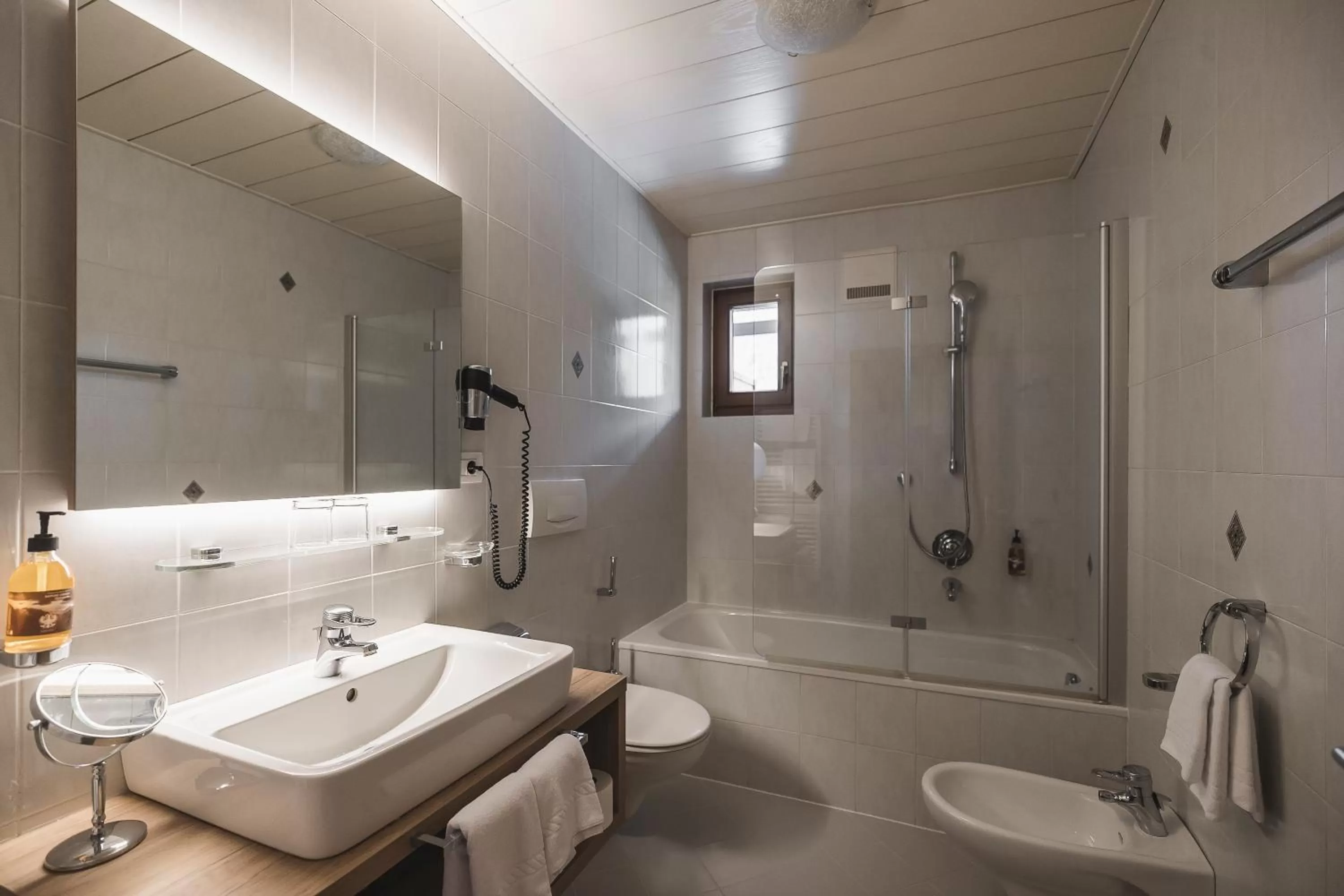 Bathroom in Autentis