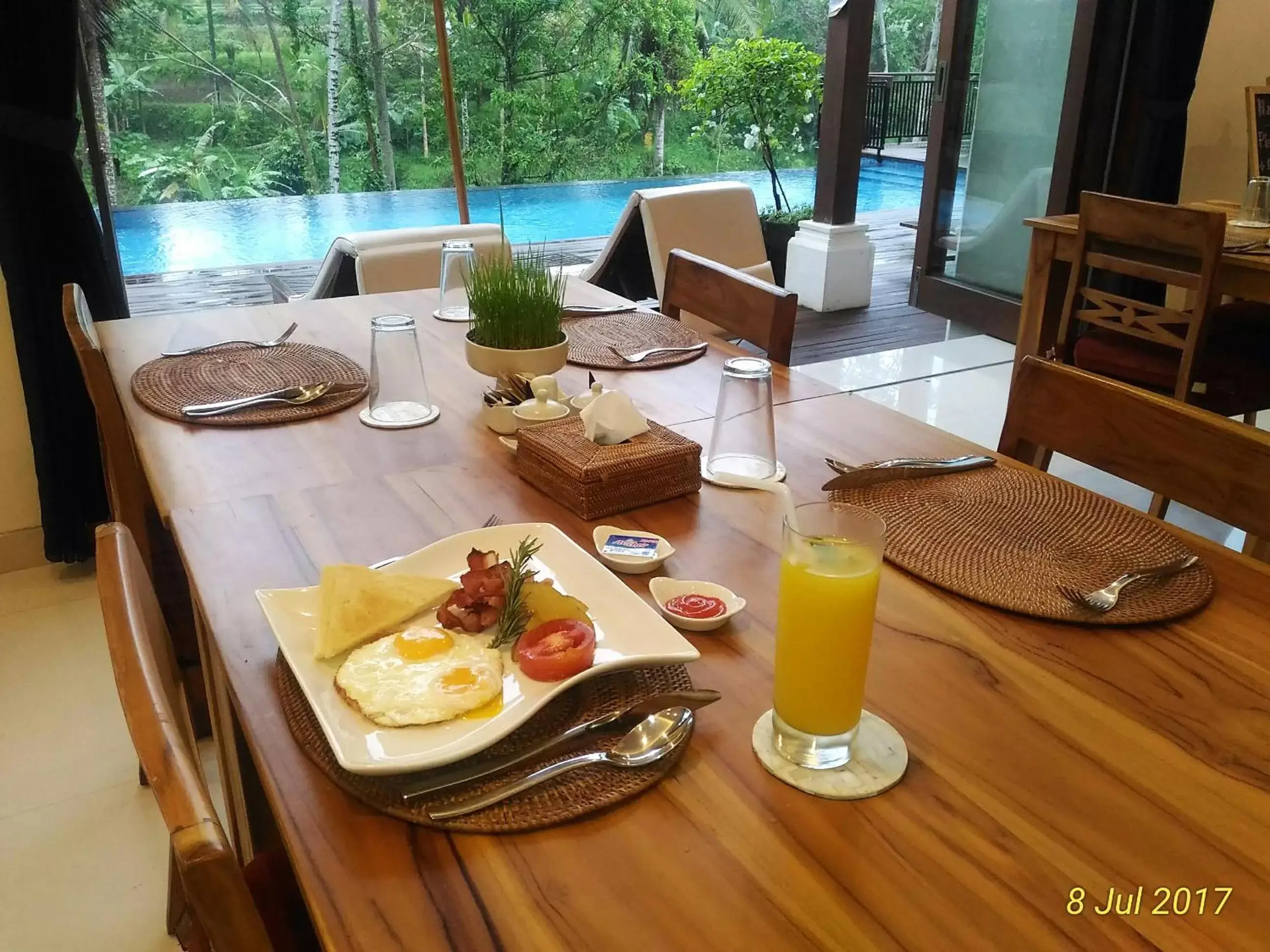 Food in River Sakti Ubud by Prasi