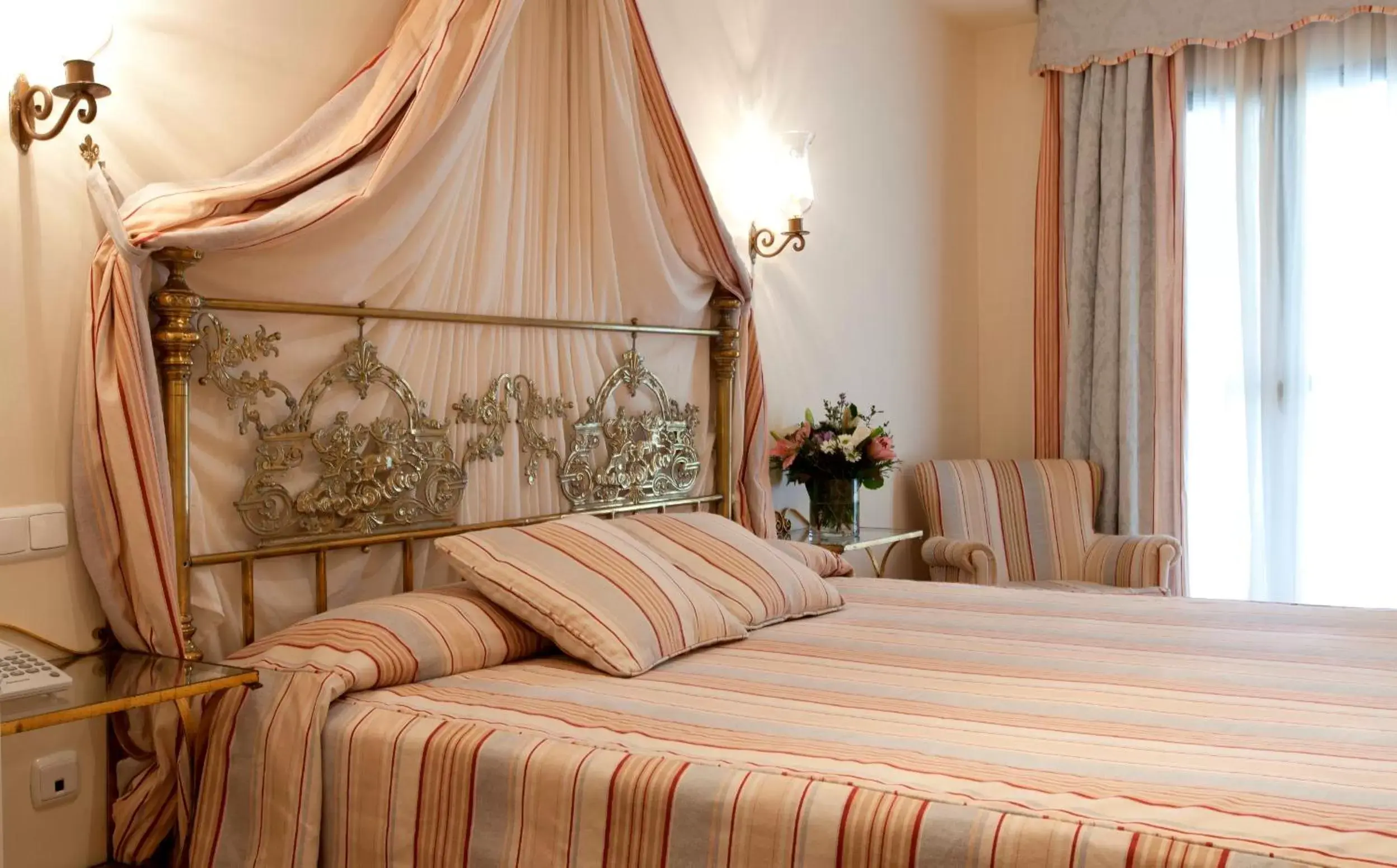 Bed in Hotel Doña María