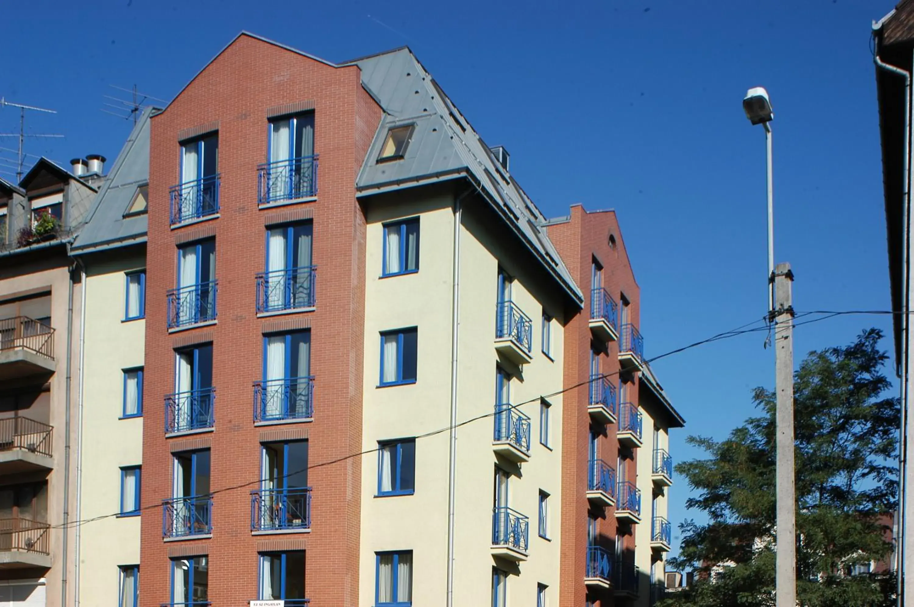 Property building in Hotel Veritas