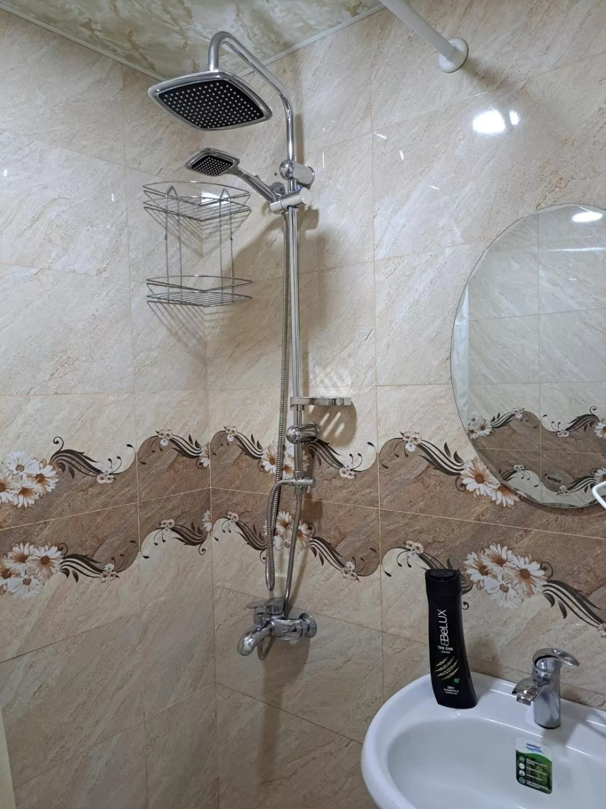 Shower in Guest House David's B&B