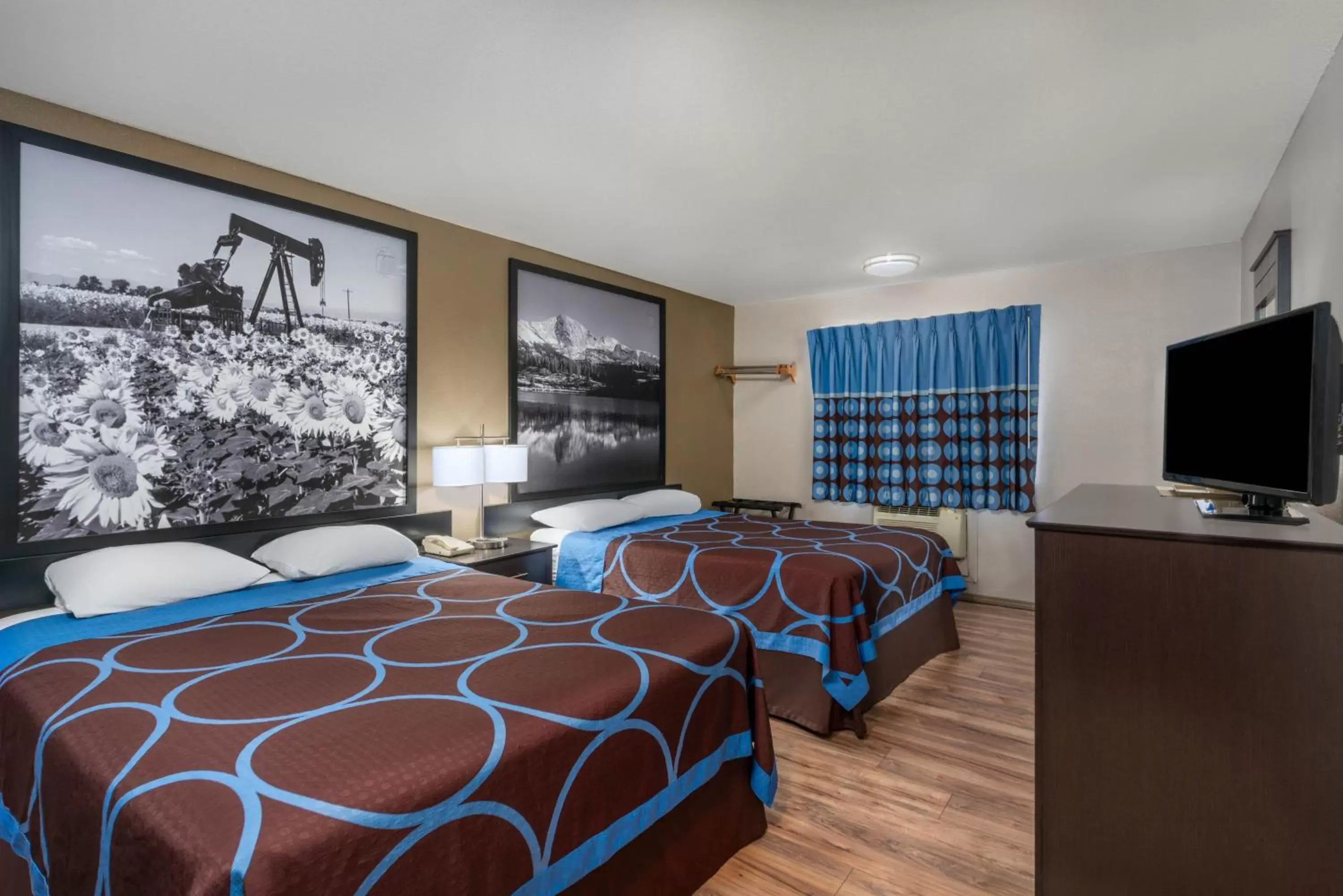 Bed in Super 8 by Wyndham Cortez/Mesa Verde Area Bed in Super 8 by Wyndham Cortez/Mesa Verde Area