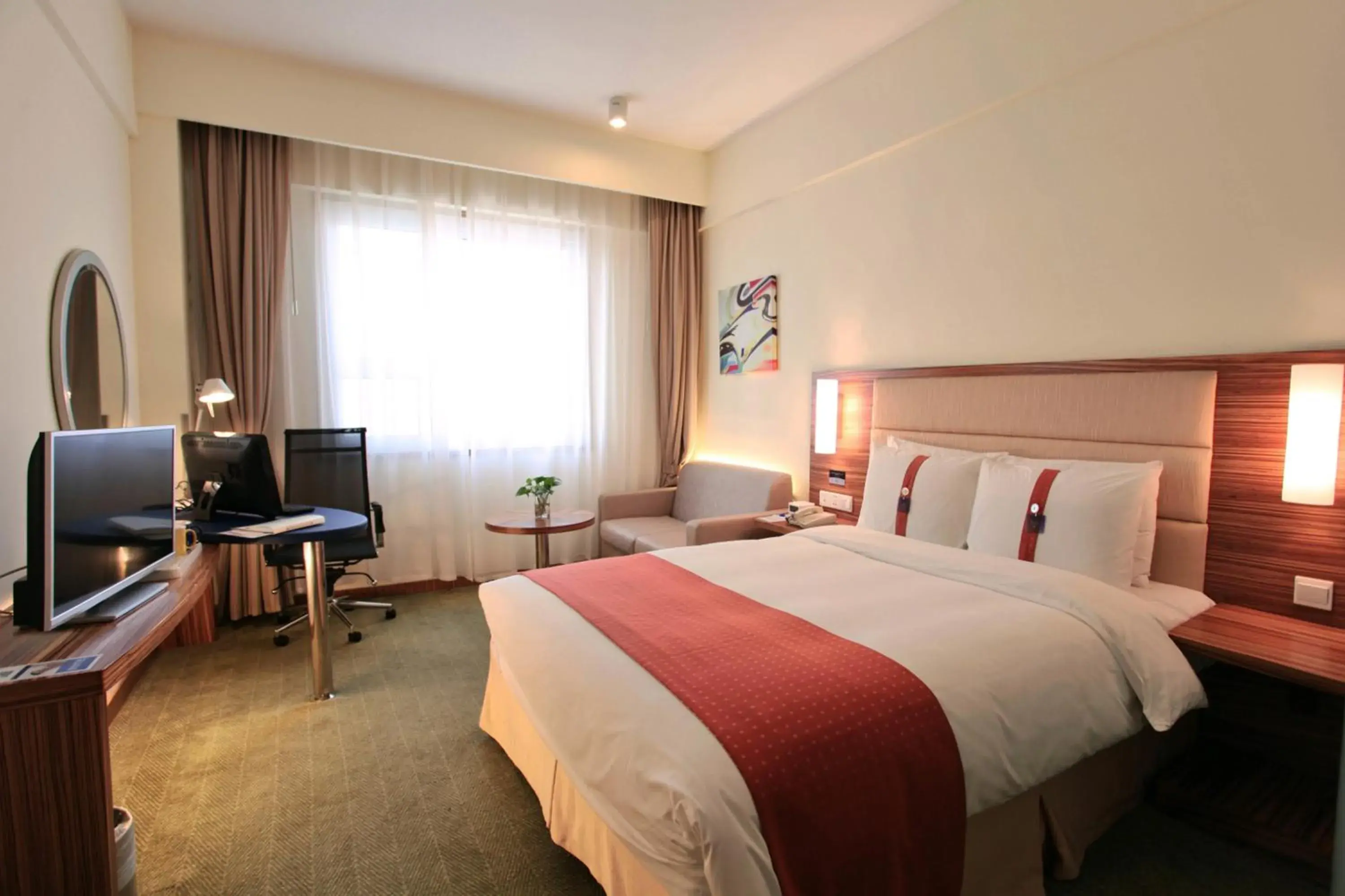 Photo of the whole room, Bed in Holiday Inn Express Hefei South, an IHG Hotel