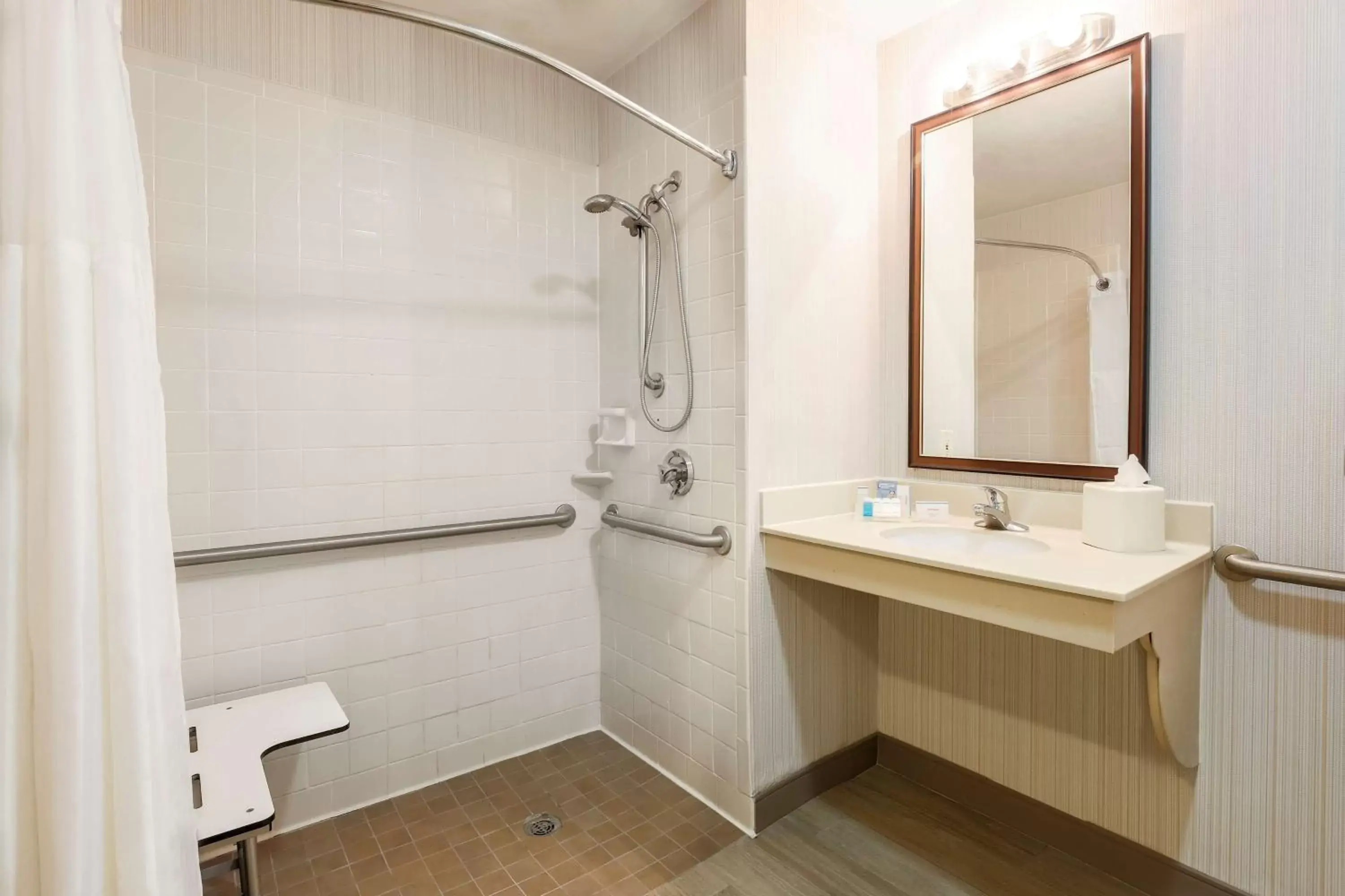 Bathroom in Hilton Garden Inn Tallahassee