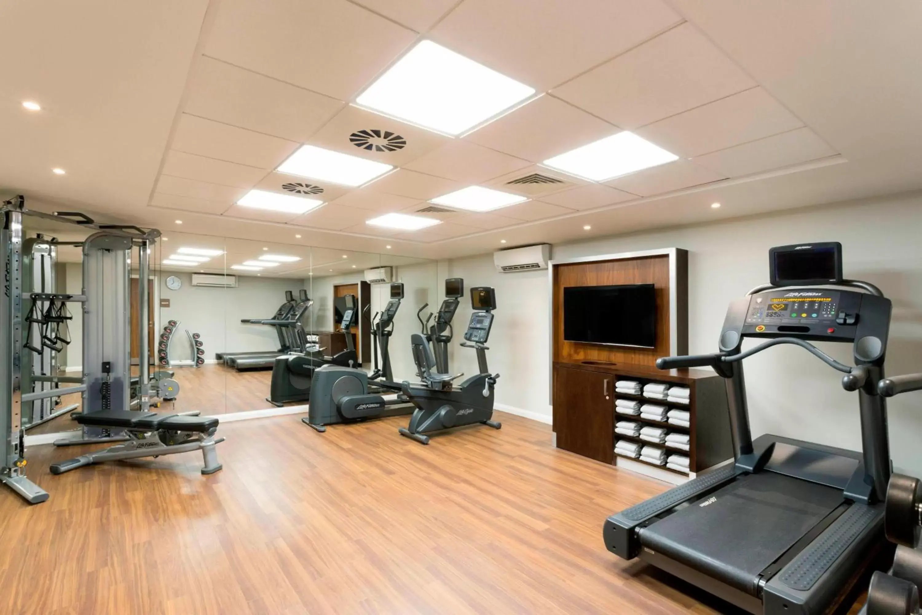 Fitness centre/facilities, Fitness Center/Facilities in Courtyard by Marriott Edinburgh