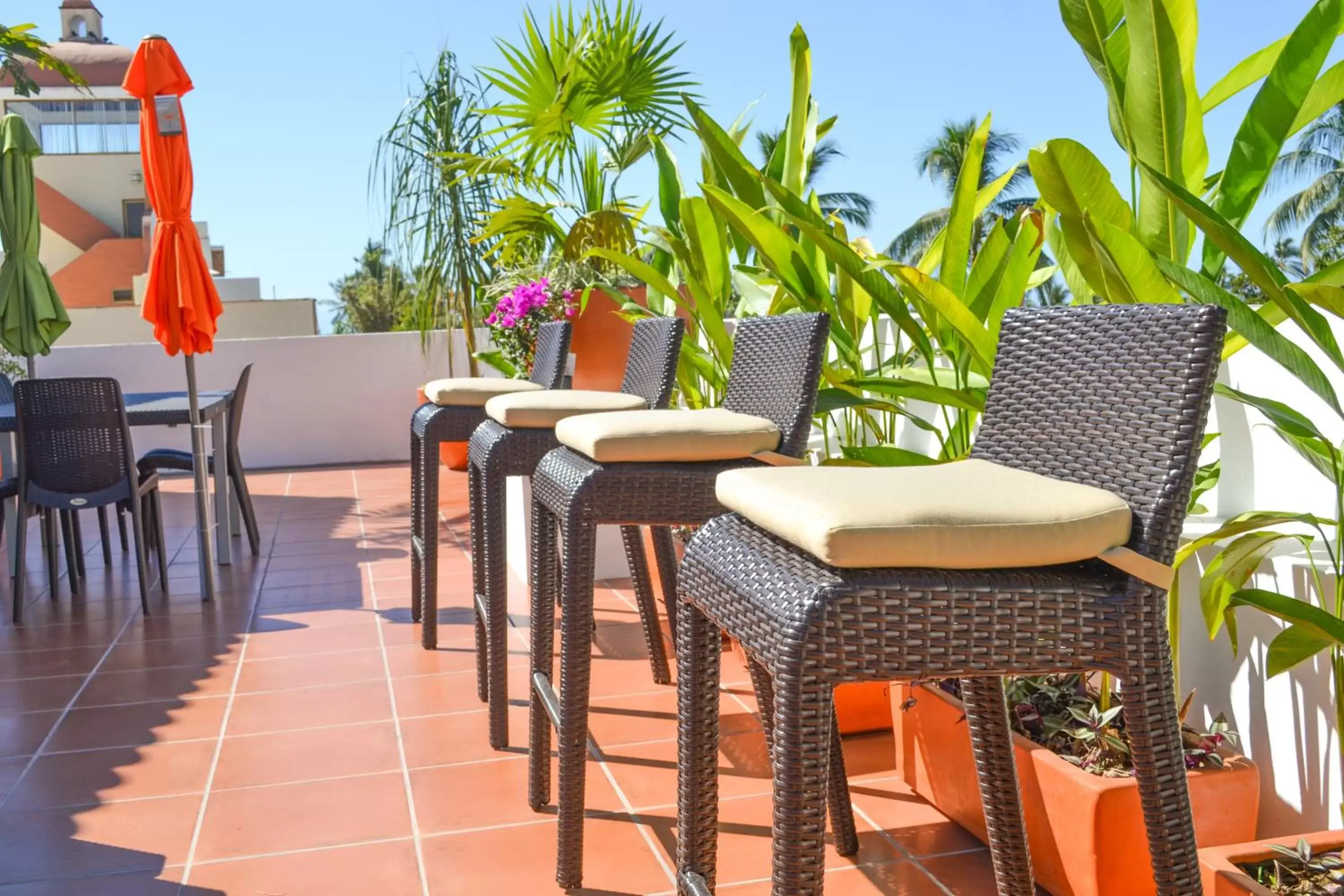 BBQ facilities, Lounge/Bar in Refugio del Mar Luxury Hotel Boutique