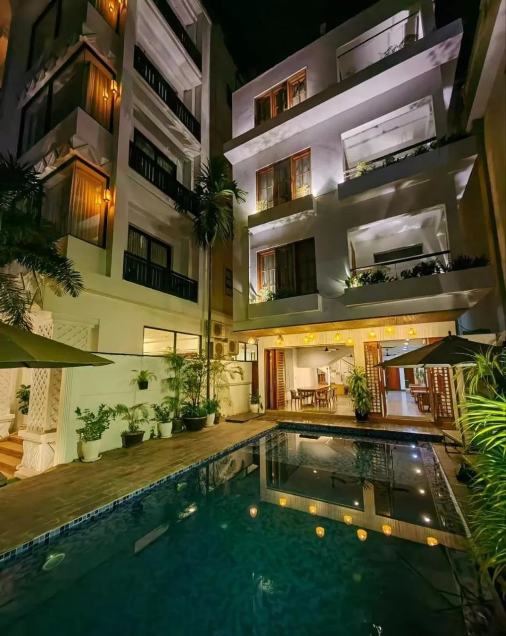 Property building, Swimming Pool in Homewood Hotel